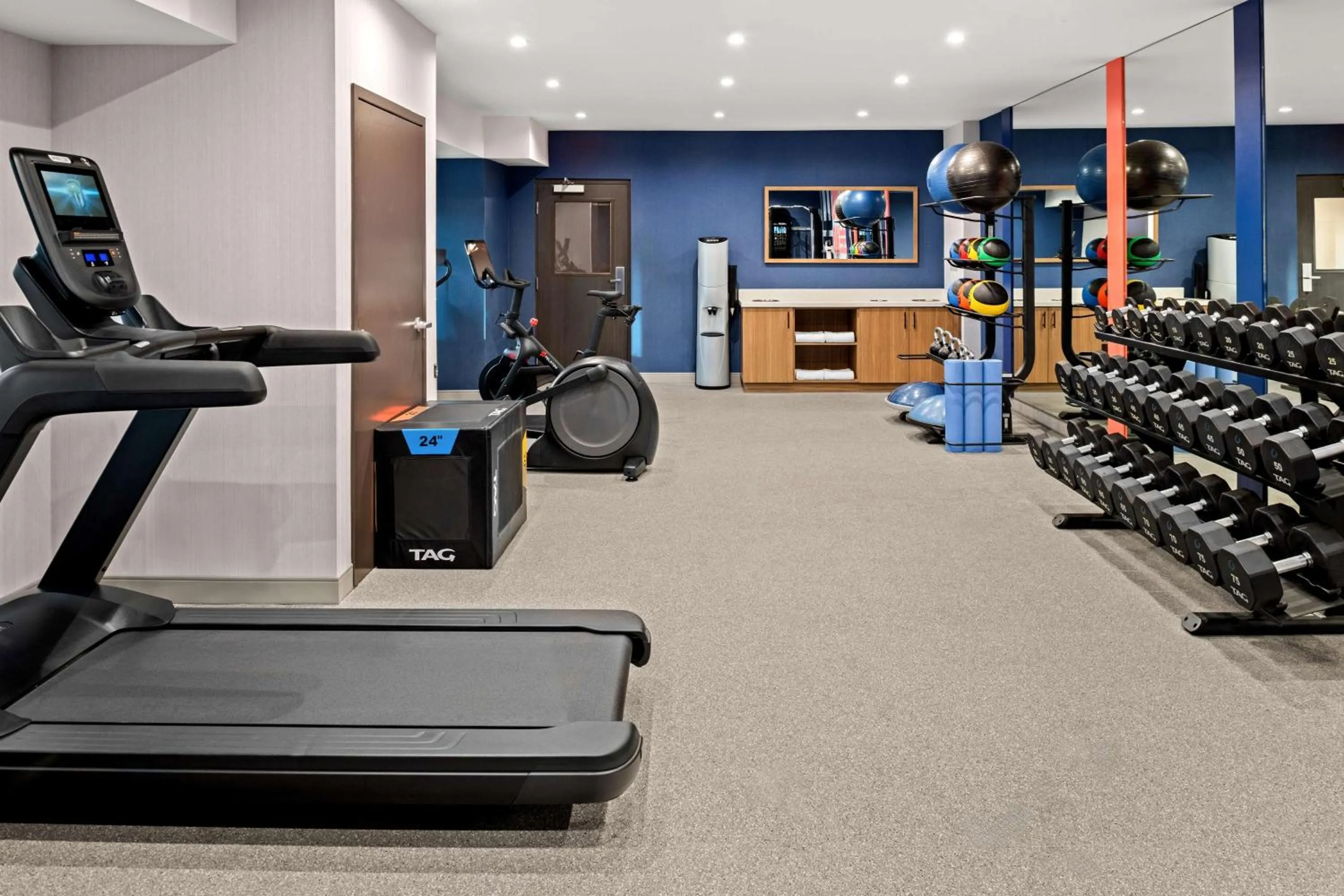 Fitness centre/facilities in Hampton Inn by Hilton Costa Mesa Newport Beach
