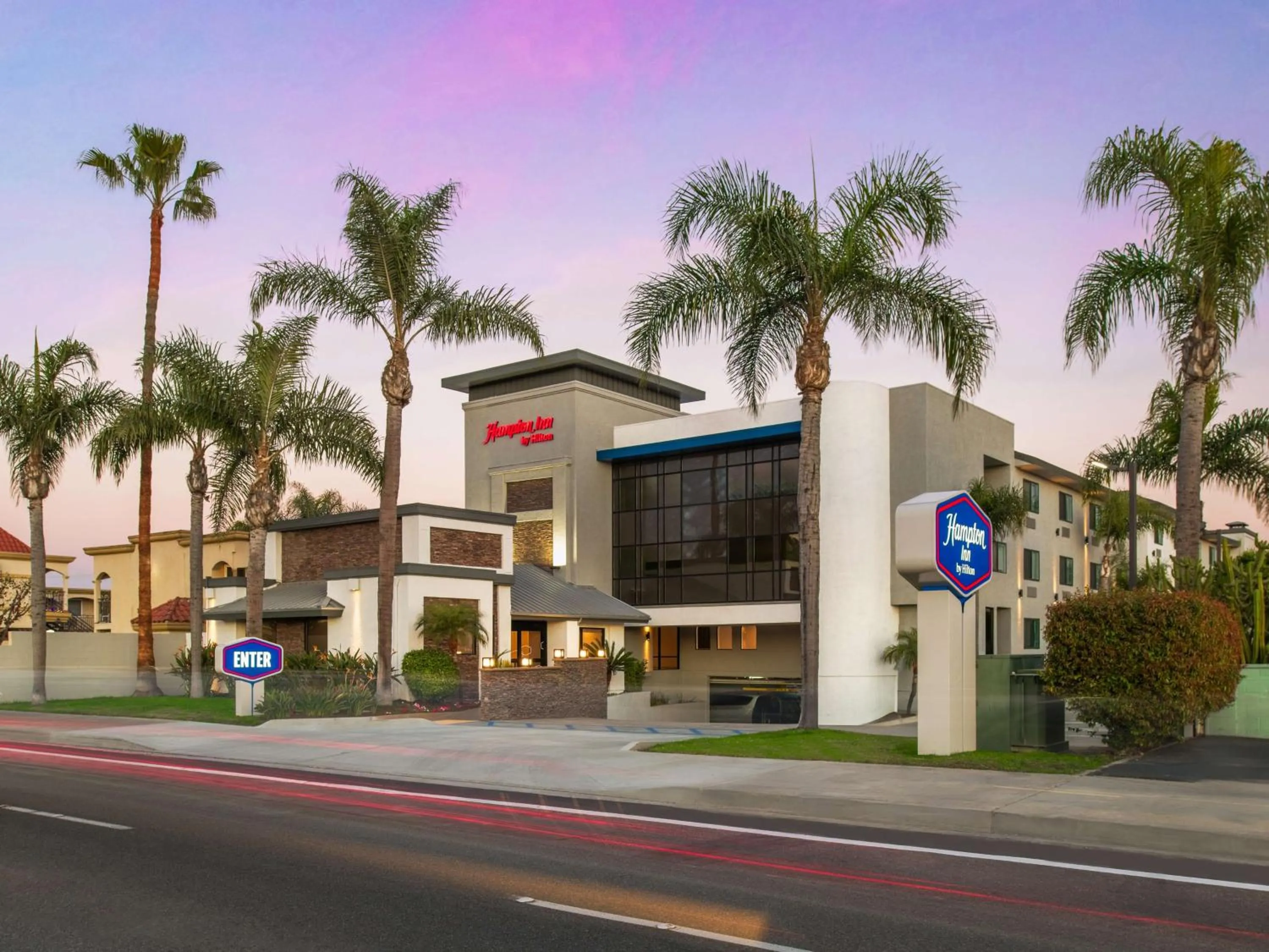 Property building in Hampton Inn by Hilton Costa Mesa Newport Beach