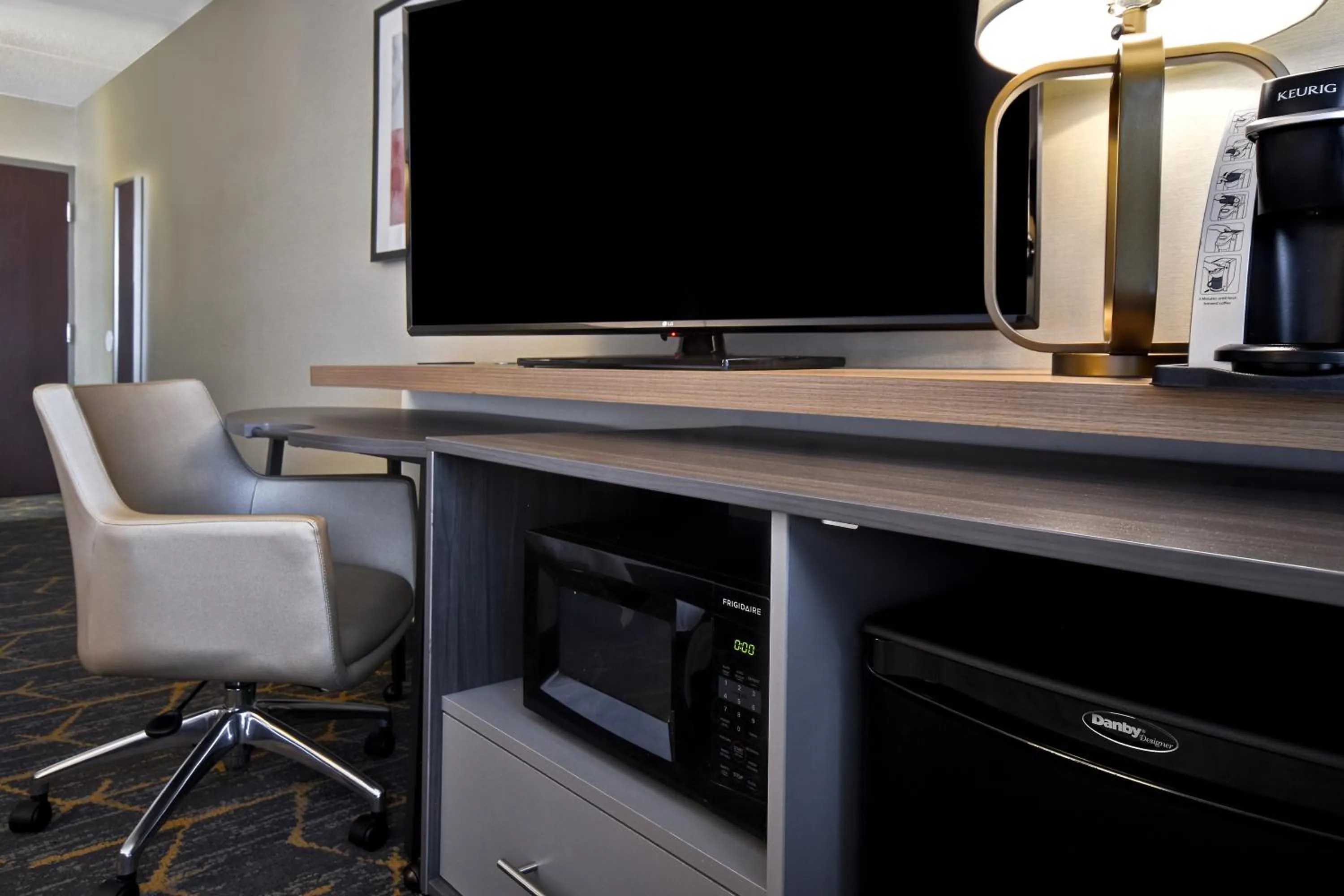 TV and multimedia in Holiday Inn Philadelphia-Cherry Hill by IHG