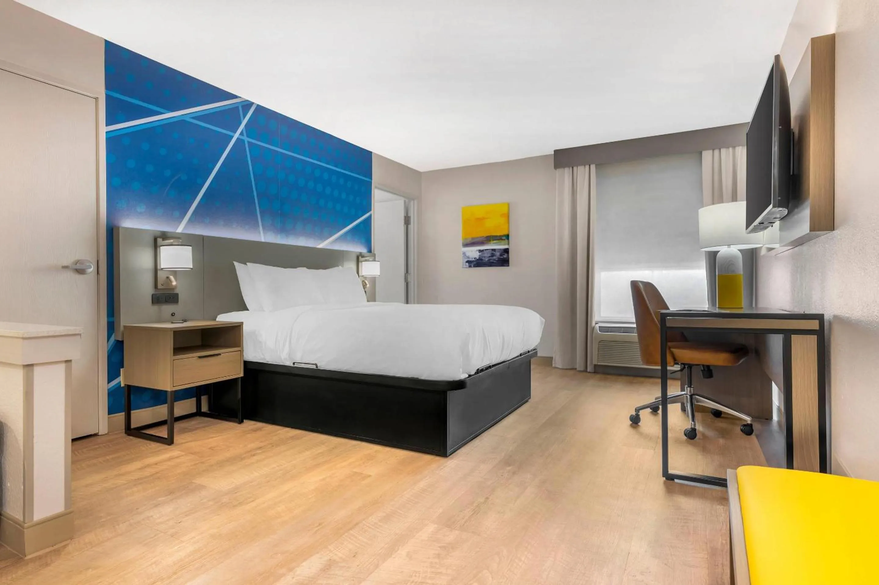 Bedroom, Bed in Comfort Inn & Suites