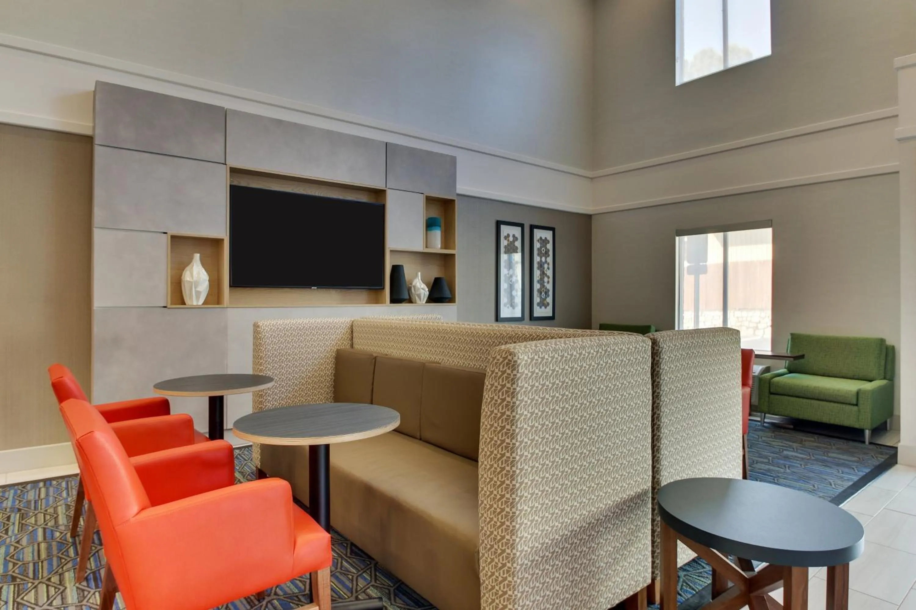 Property building in Holiday Inn Express Hotel & Suites - Atlanta/Emory University Area by IHG