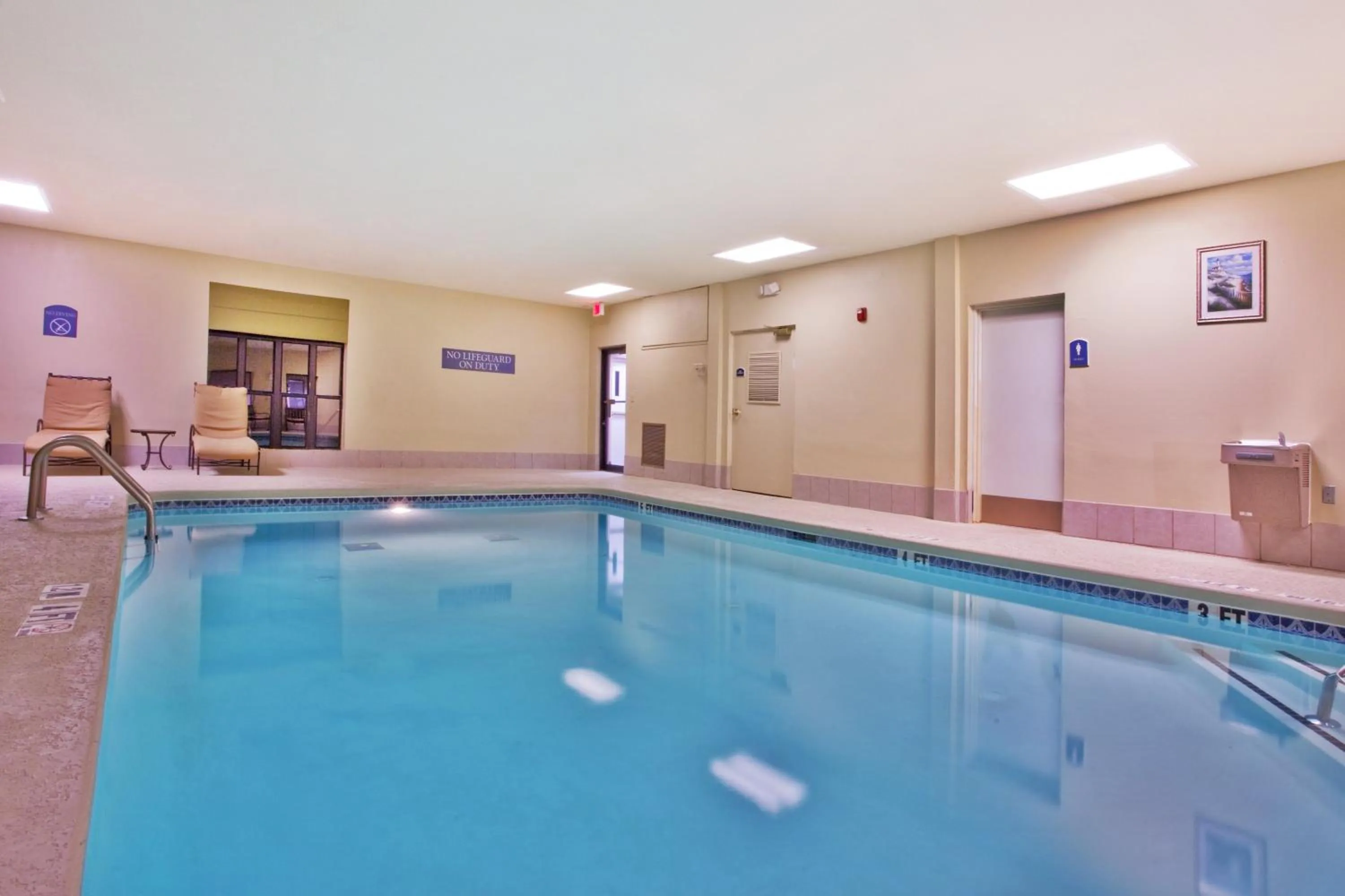 Swimming pool in Holiday Inn Express Hotel & Suites - Atlanta/Emory University Area by IHG