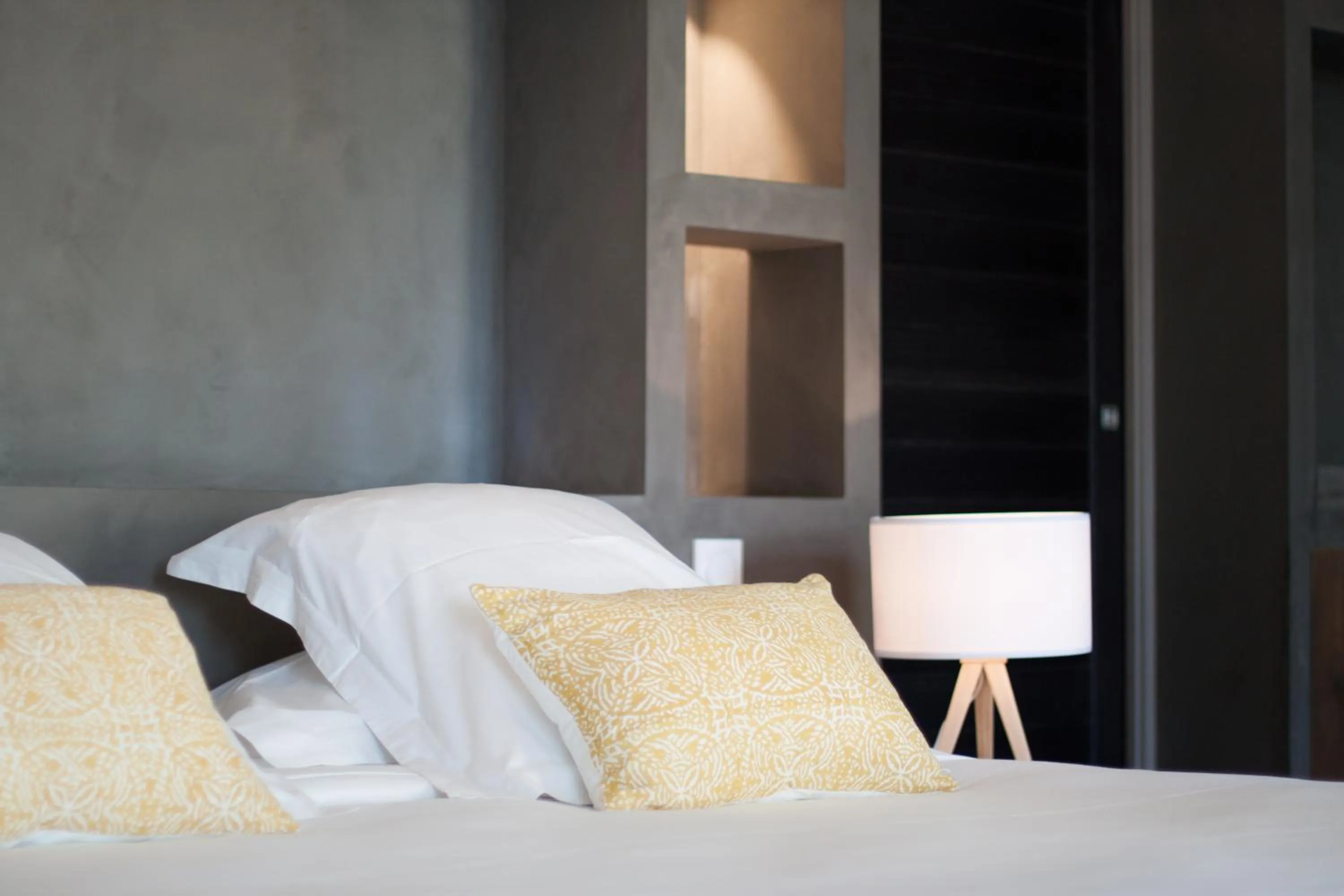 Bed in Boutique Hôtel La Villa MONTESQUIEU