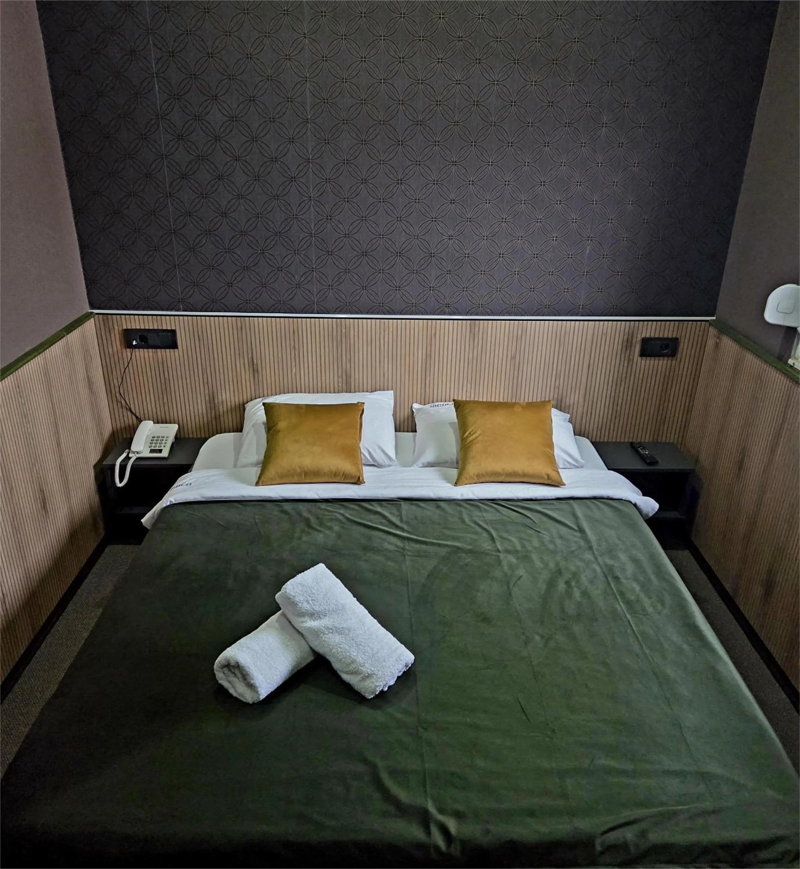 Property building, Bed in Garni Hotel & Spa Nicolo