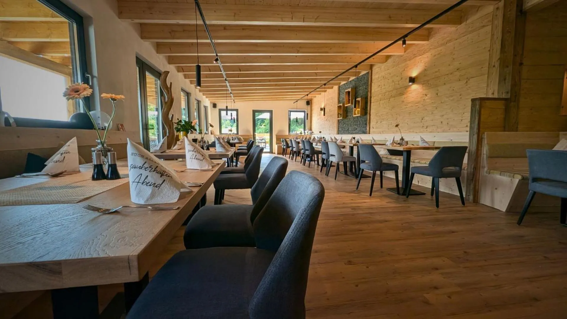 Dining area in Hotel Berghof Wasserkuppe & Gästehaus Fuldaquelle