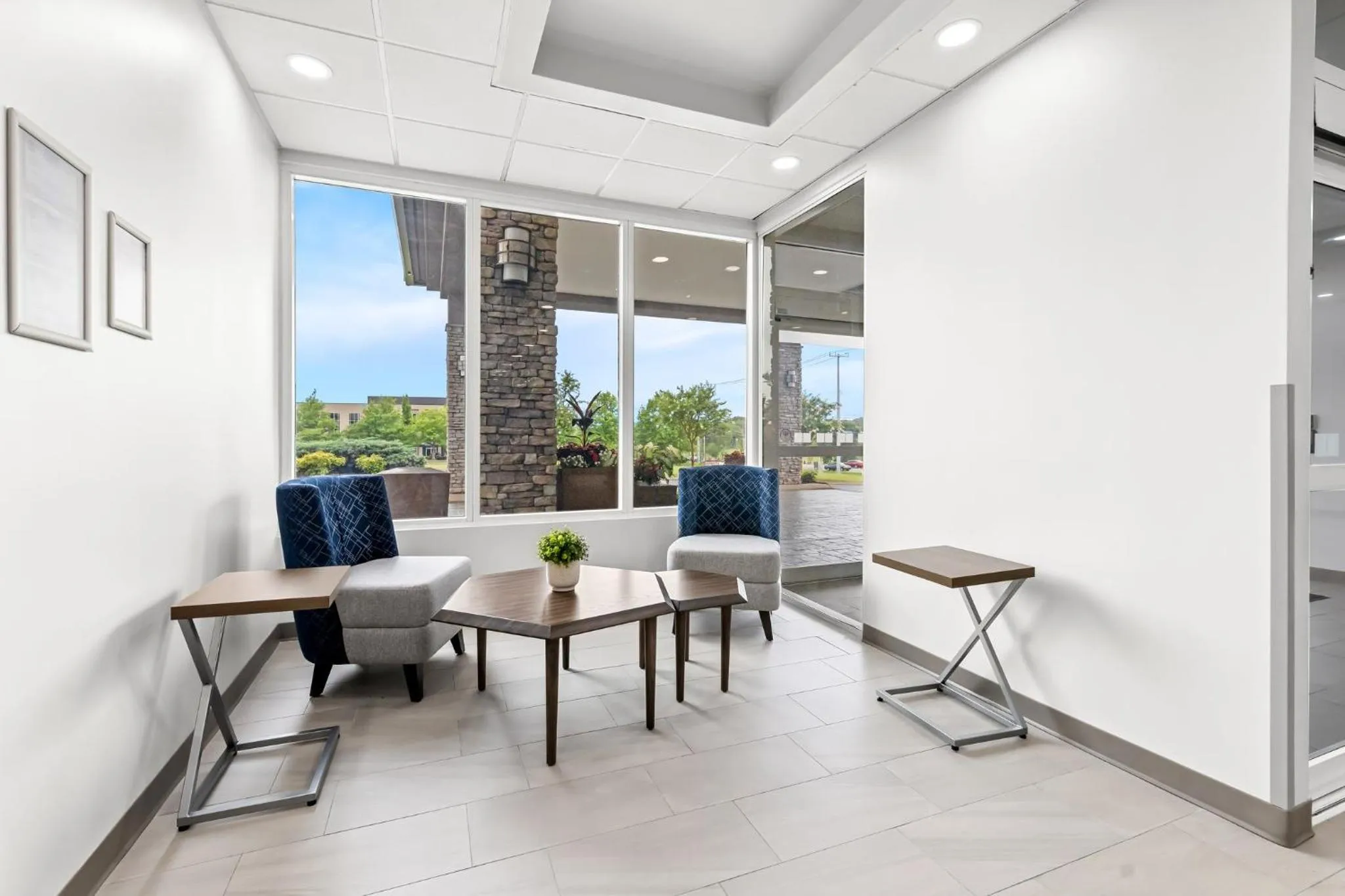 Property building in Holiday Inn Express Nashville-Hendersonville by IHG