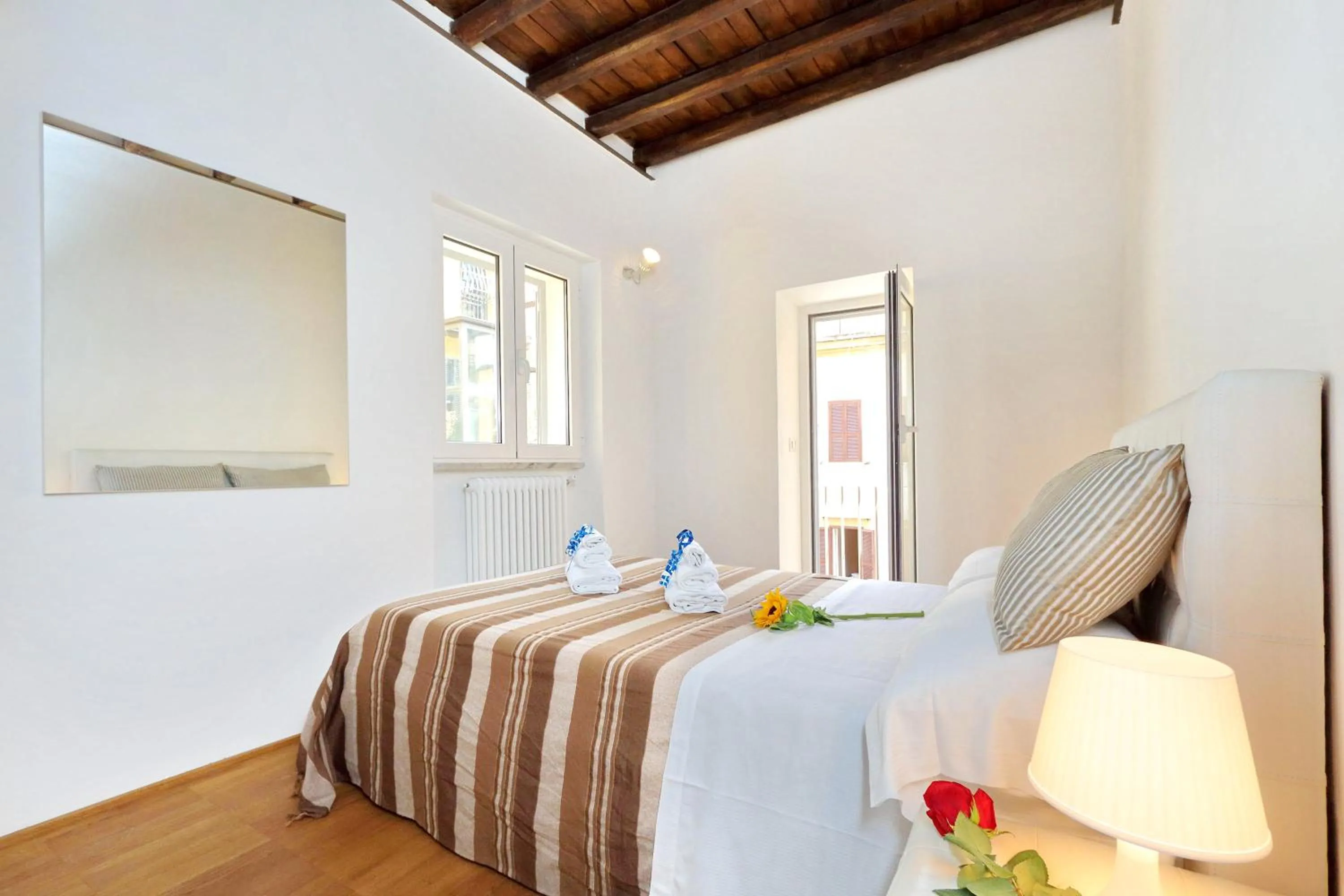 Bed in Pantheon - Argentina Luxury