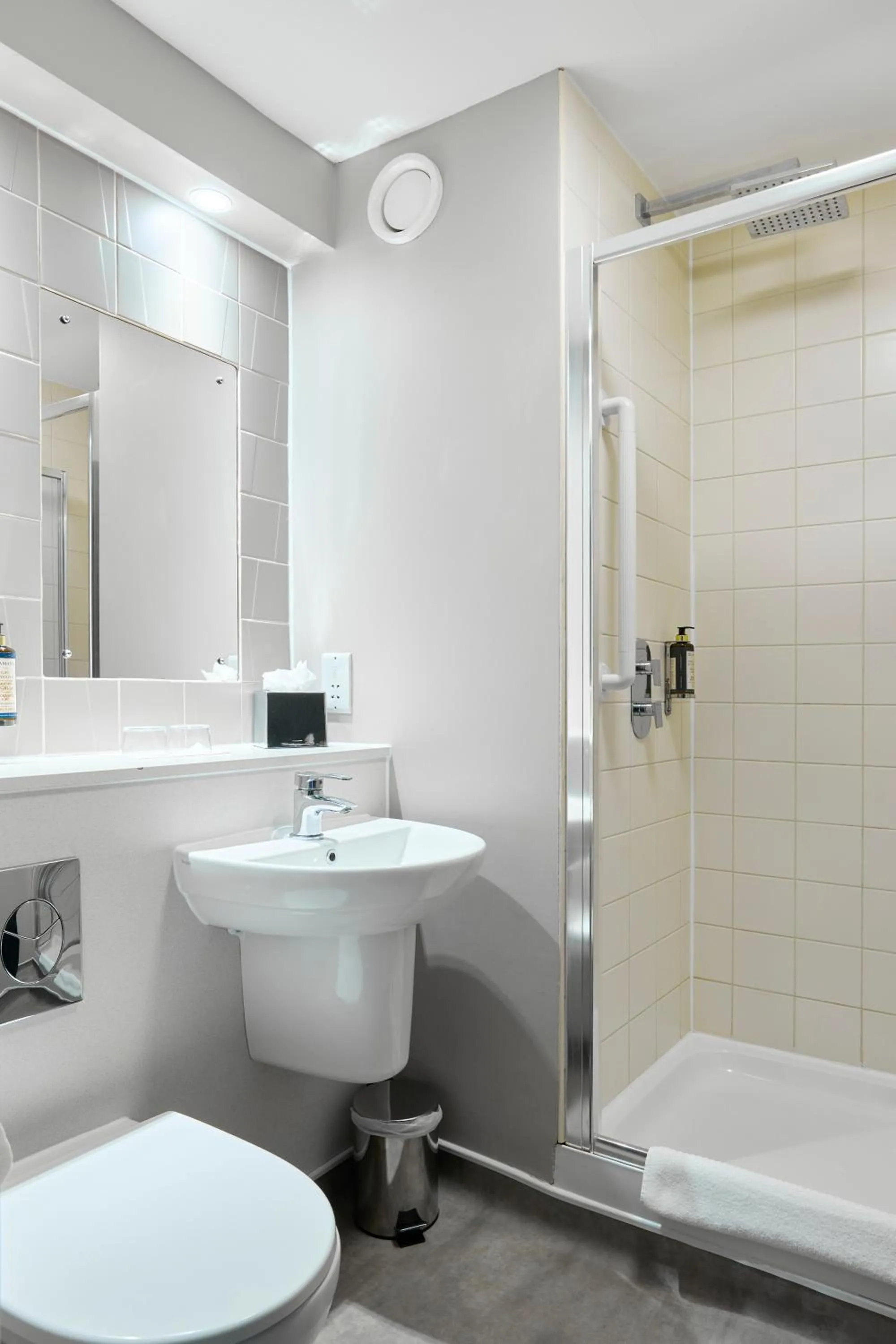 Bathroom in The Lodge Hotel