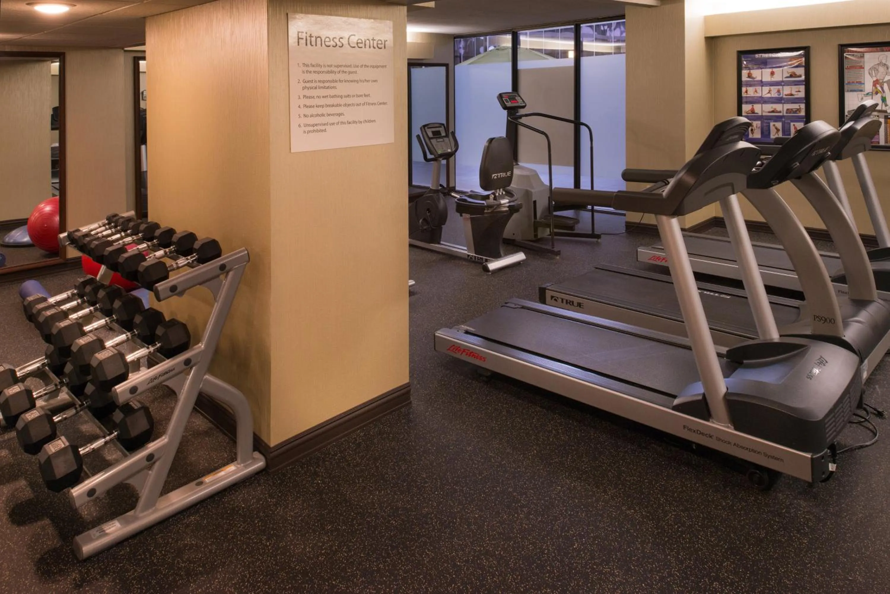 Fitness centre/facilities in The Arch Convention Hotel