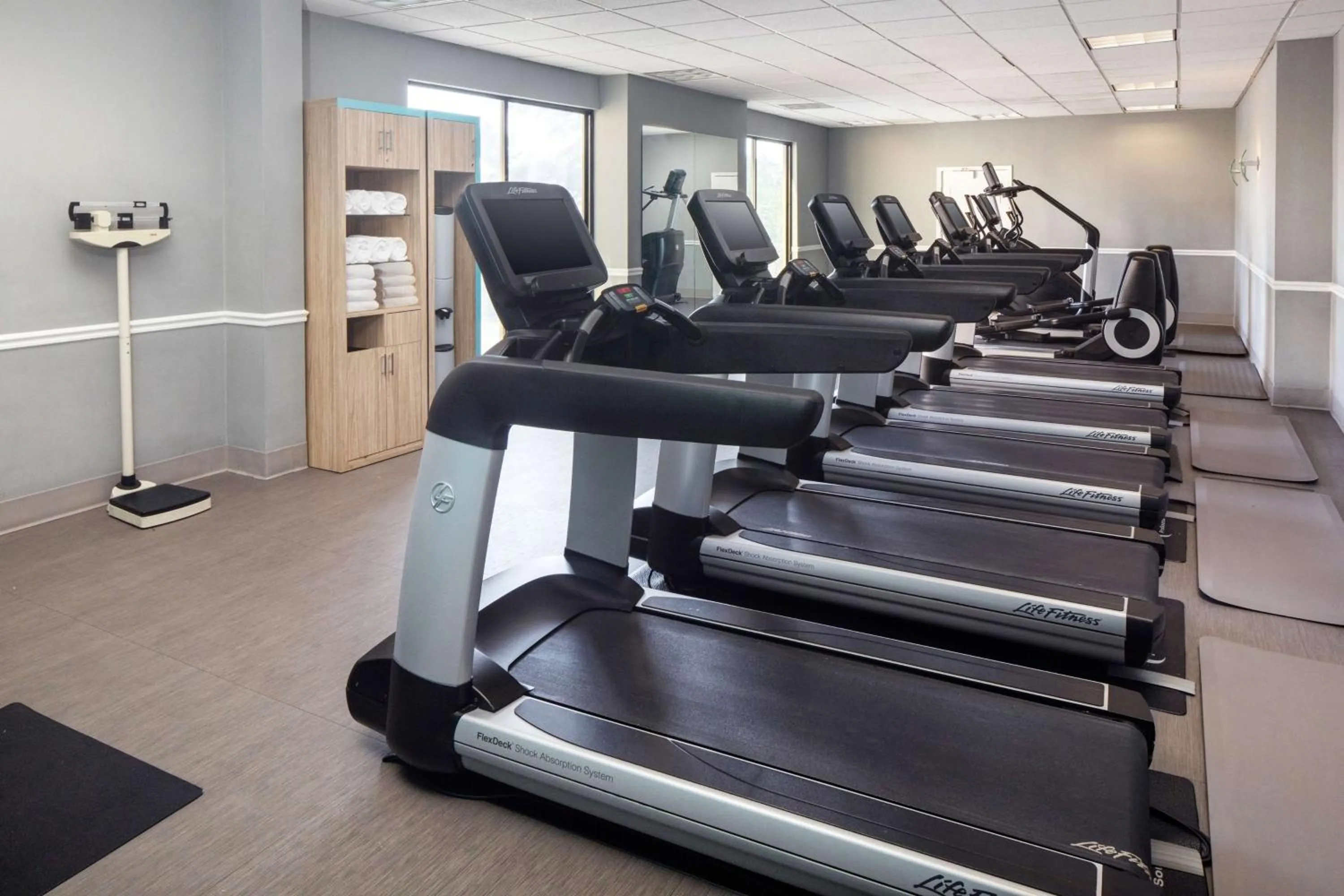 Fitness centre/facilities in DoubleTree by Hilton Cherry Hill Philadelphia