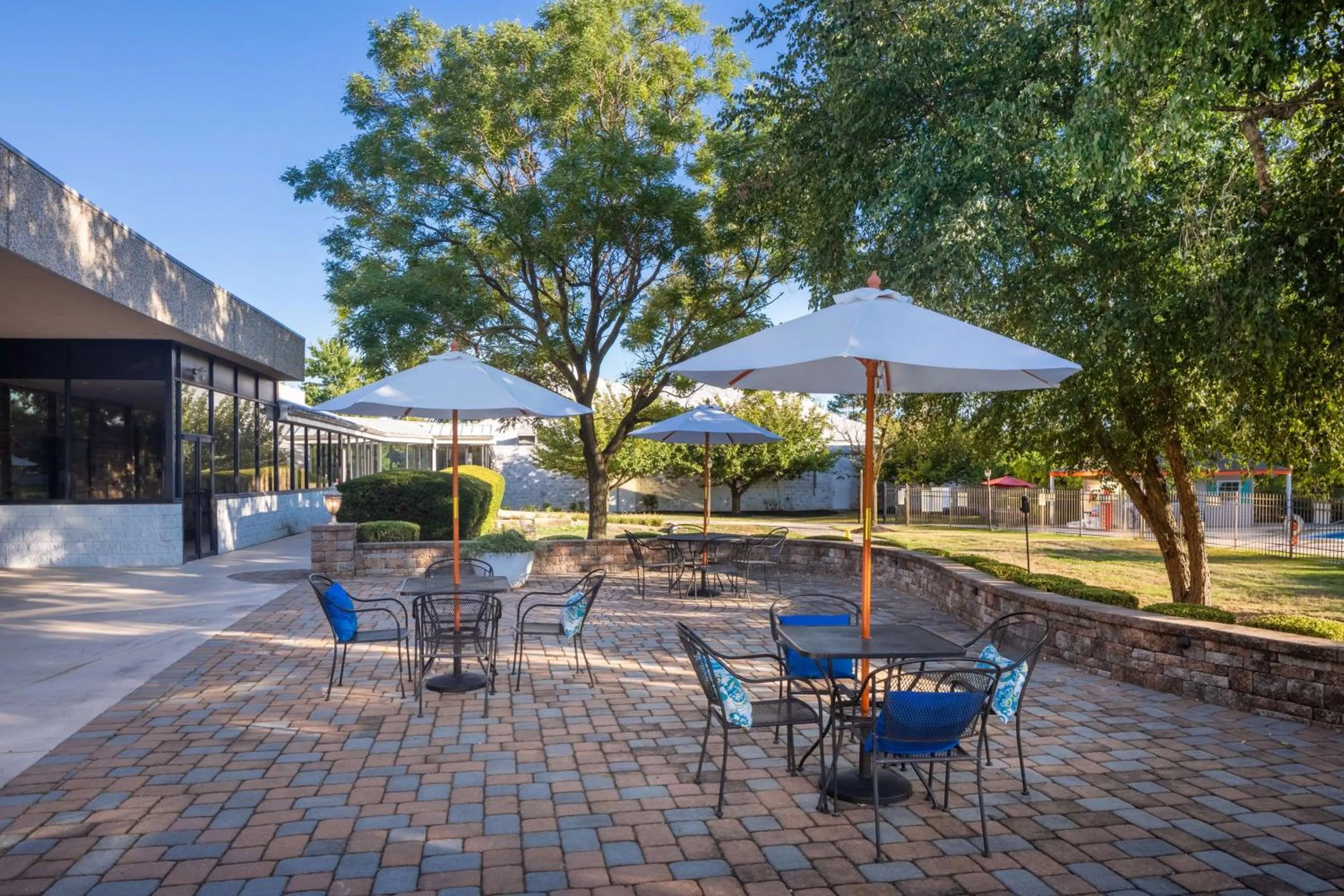 Patio in DoubleTree by Hilton Cherry Hill Philadelphia