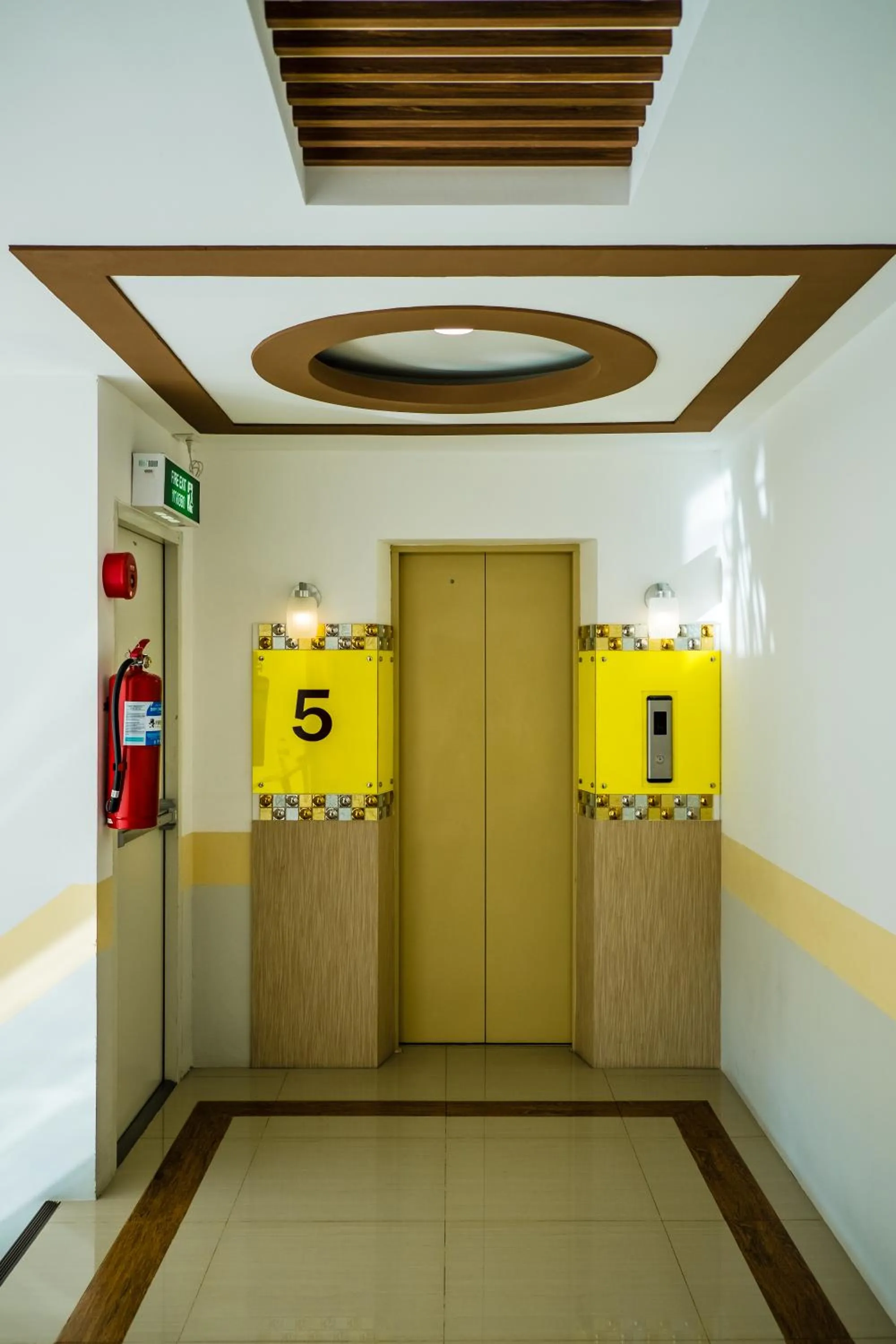 Area and facilities in Sunset Residence Pinklao