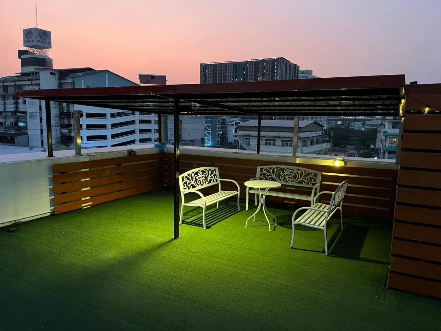 Balcony/Terrace in Sunset Residence Pinklao