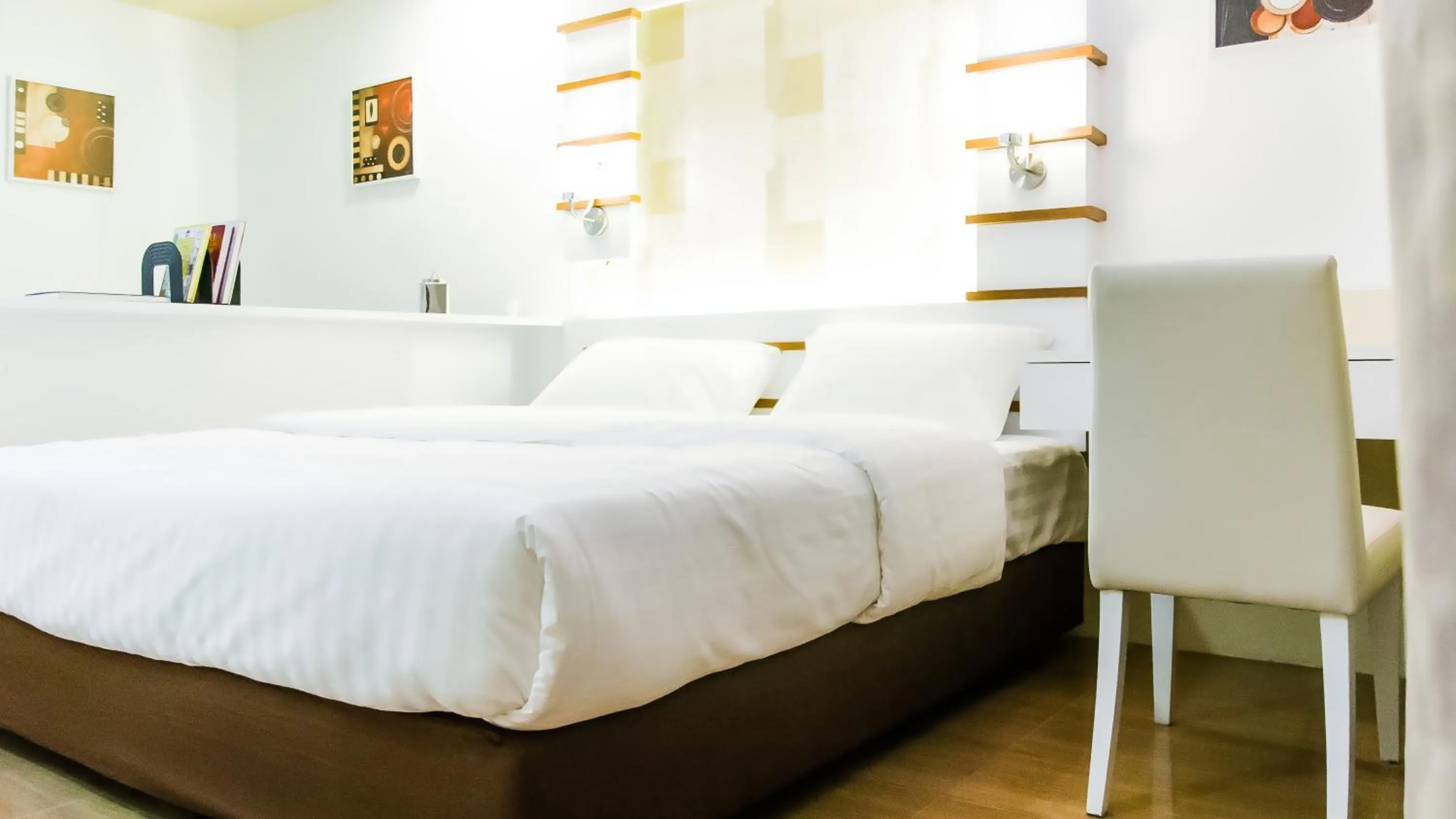 Bed in Sunset Residence Pinklao