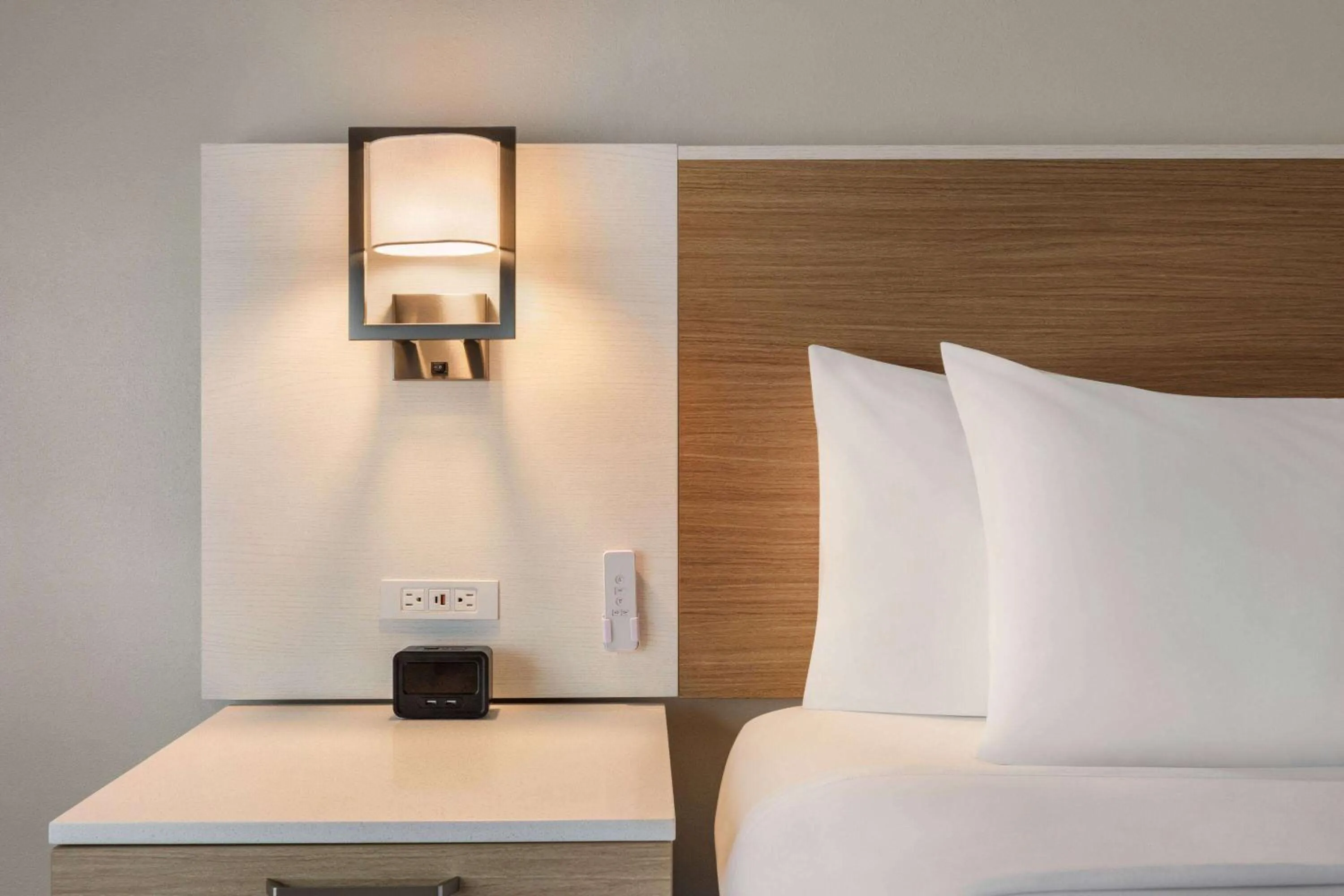 Photo of the whole room, Bed in Wyndham Garden Duluth