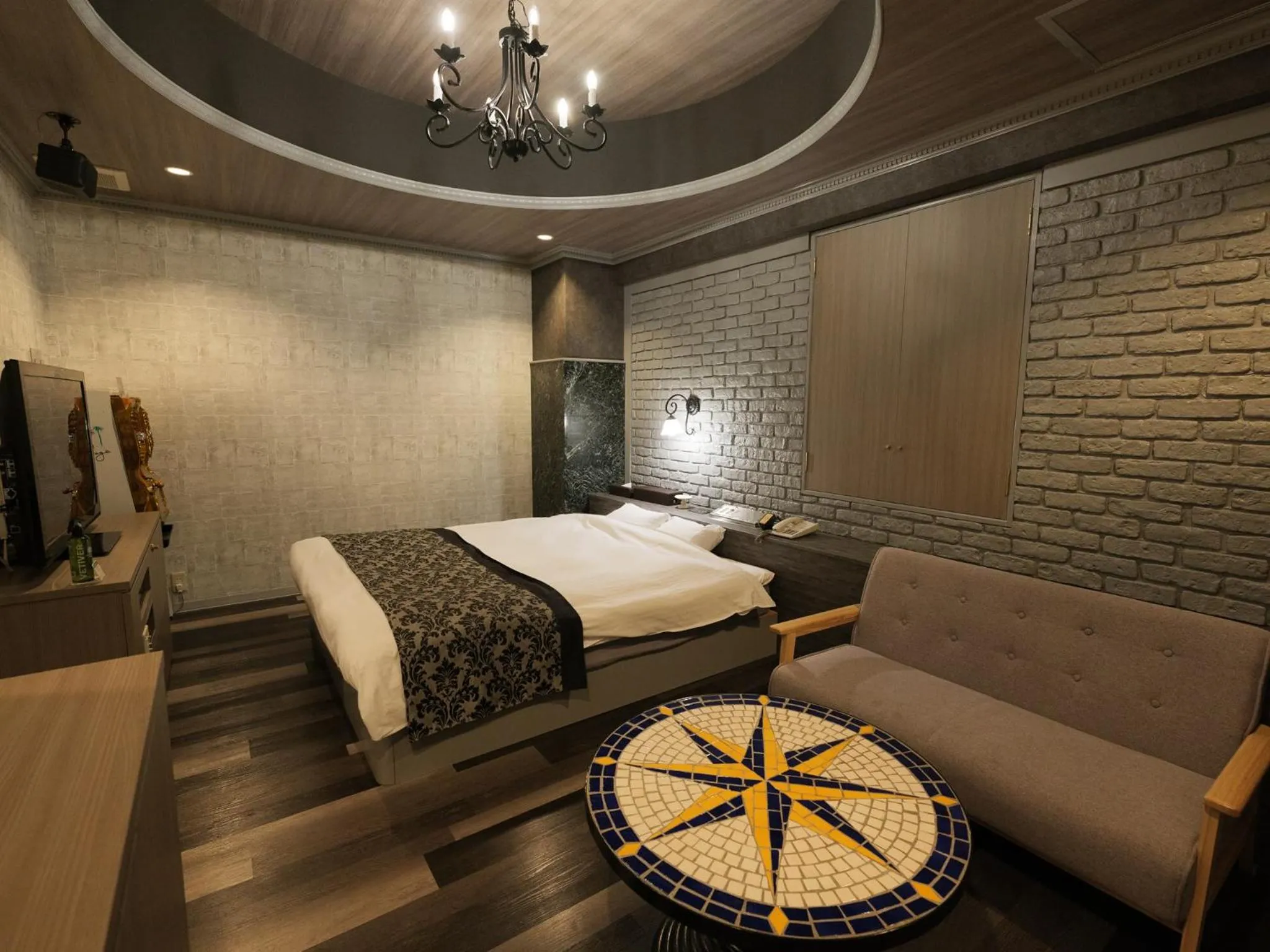 Bed in Fun3 -Adult Only-