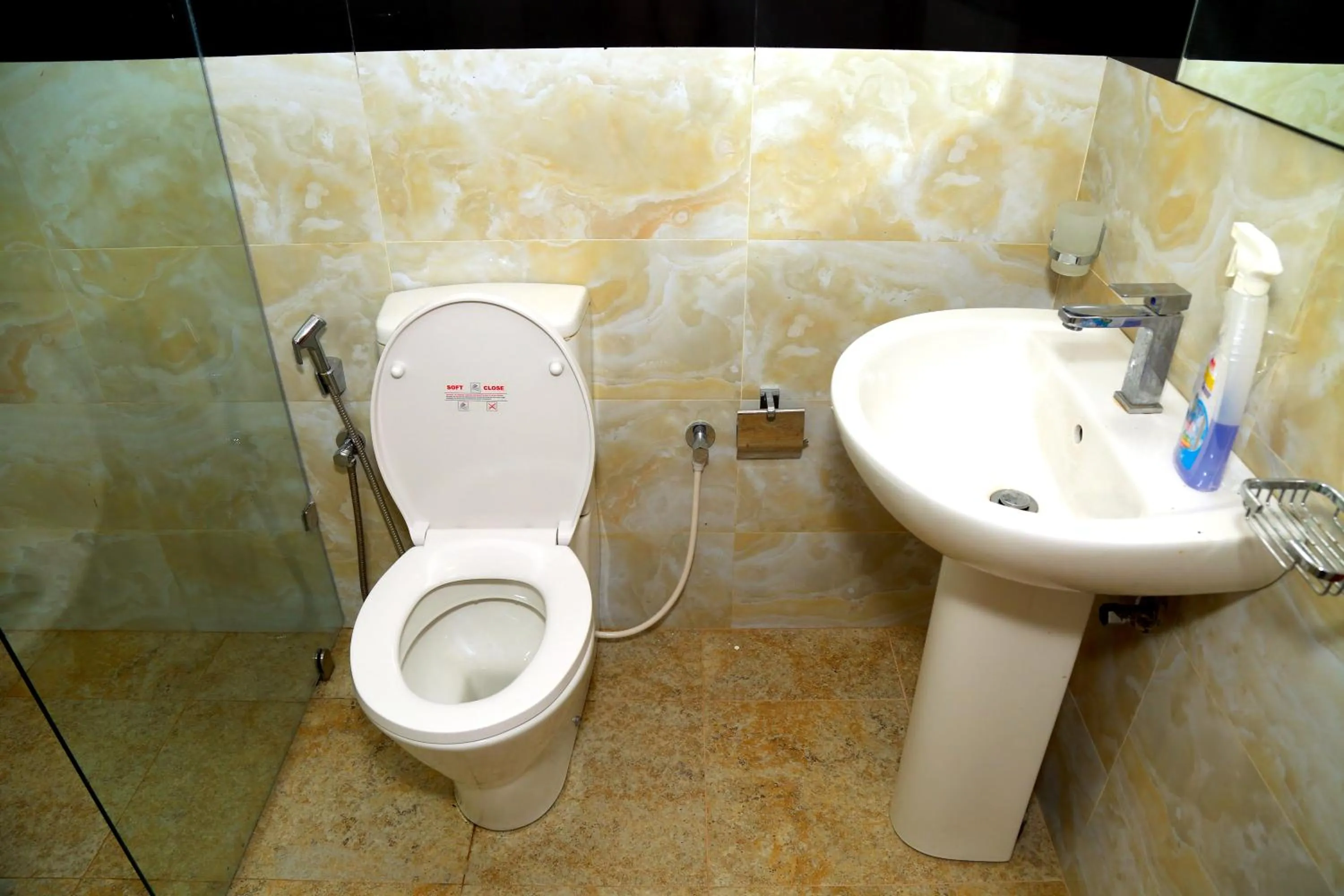 Bathroom in Lake Villa Resort