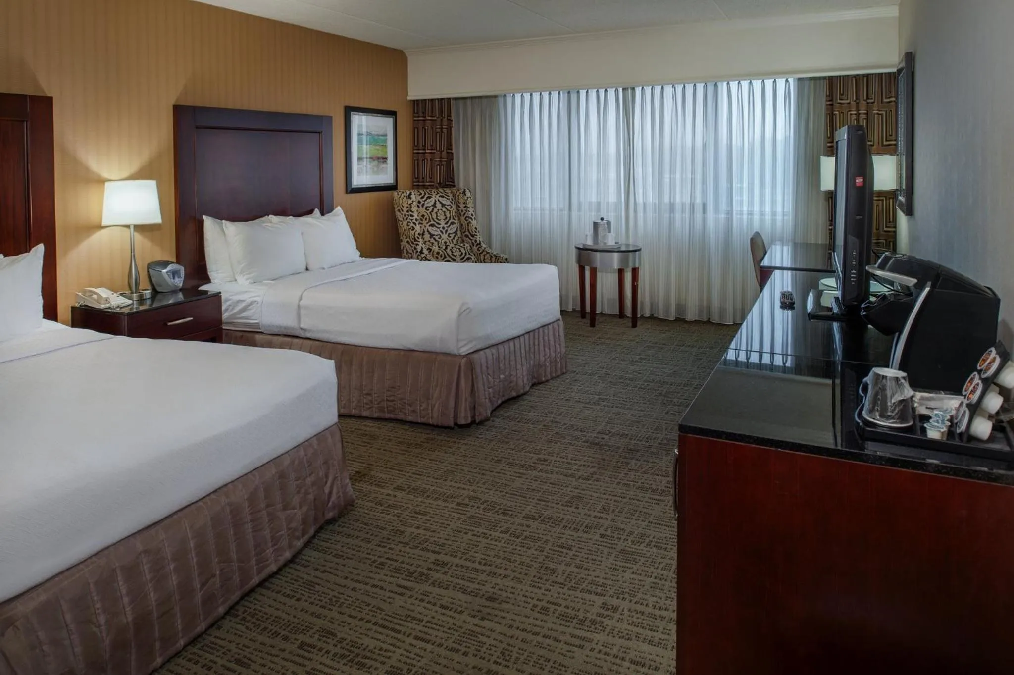 Photo of the whole room, Bed in Crowne Plaza Hotel St. Louis Airport by IHG