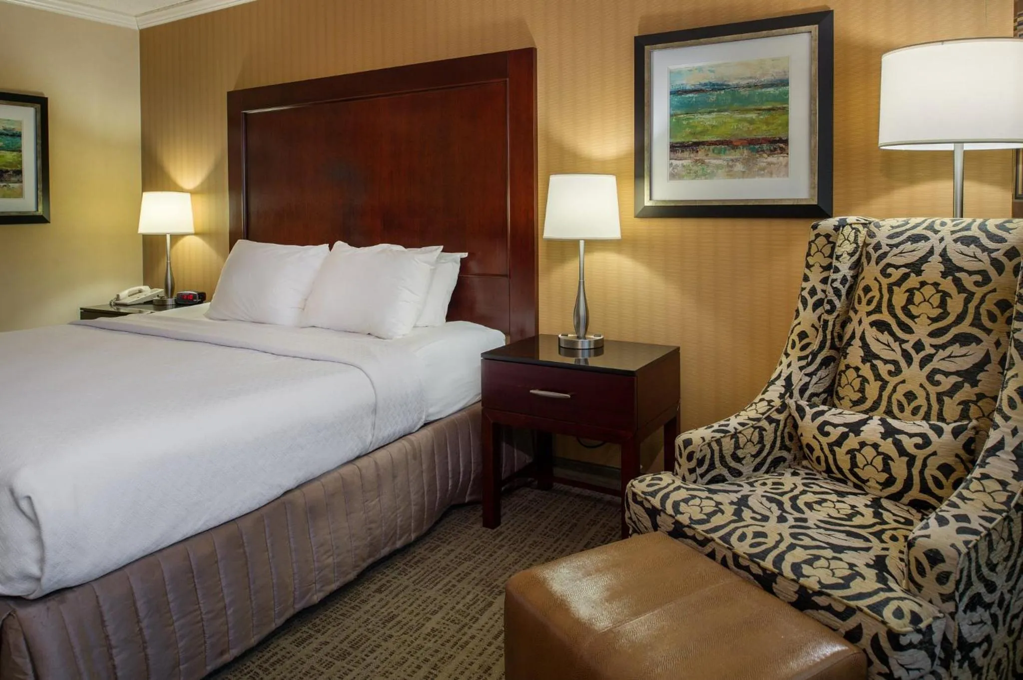 Photo of the whole room, Bed in Crowne Plaza Hotel St. Louis Airport by IHG
