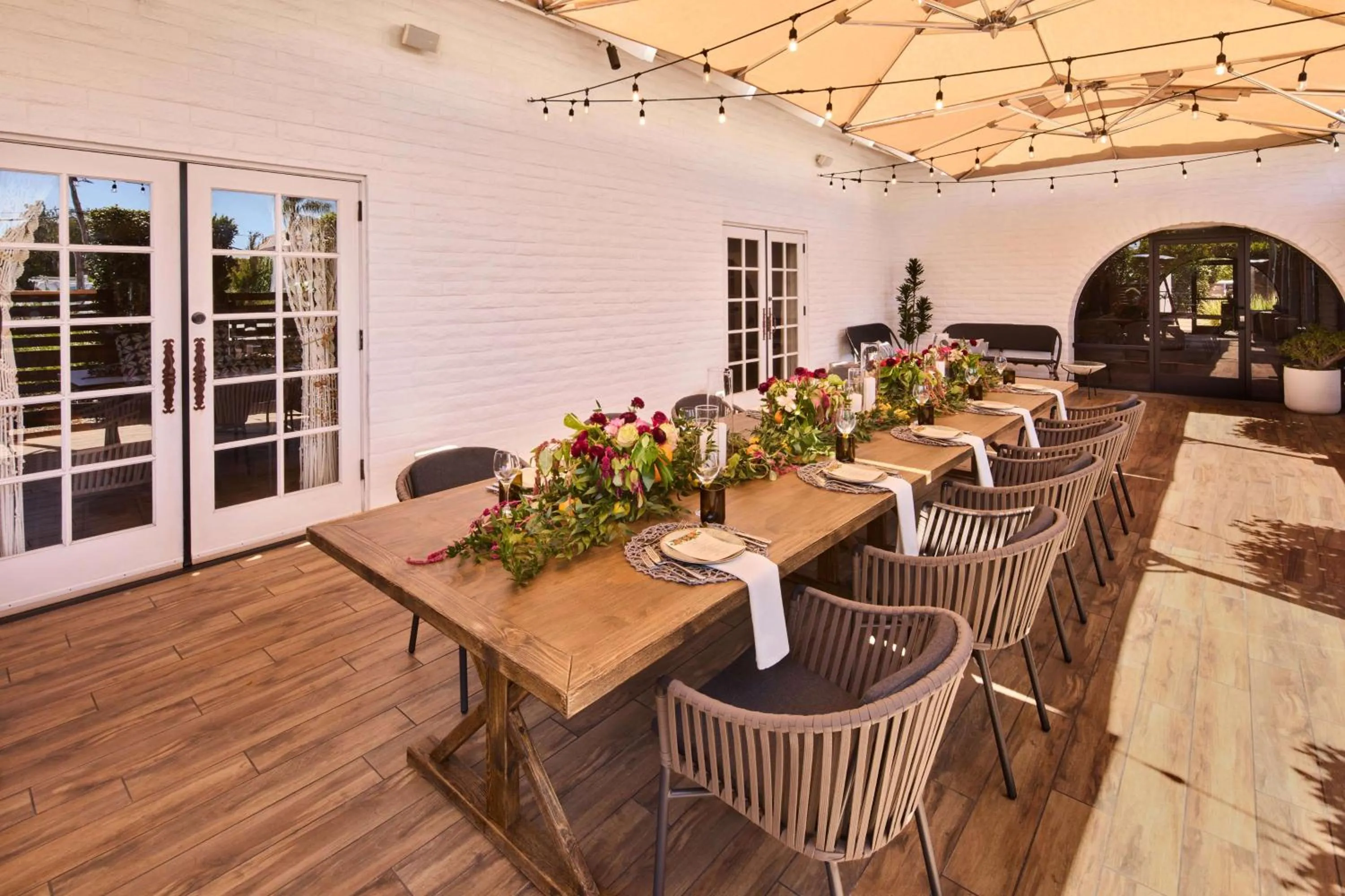 Restaurant/places to eat in The Leta Santa Barbara Goleta, Tapestry Collection by Hilton