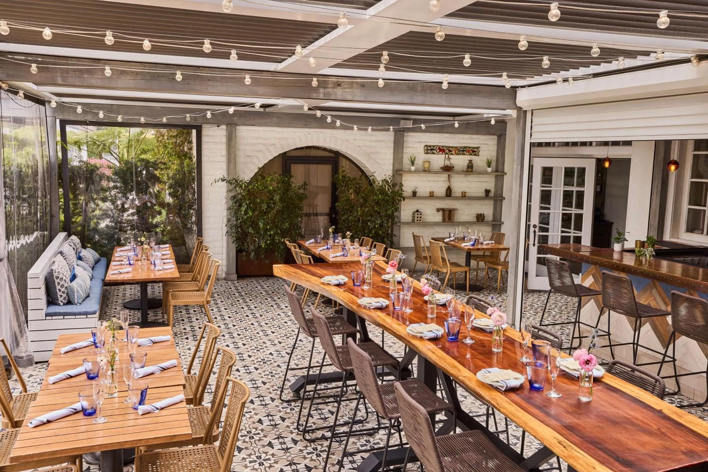 Restaurant/places to eat in The Leta Santa Barbara Goleta, Tapestry Collection by Hilton