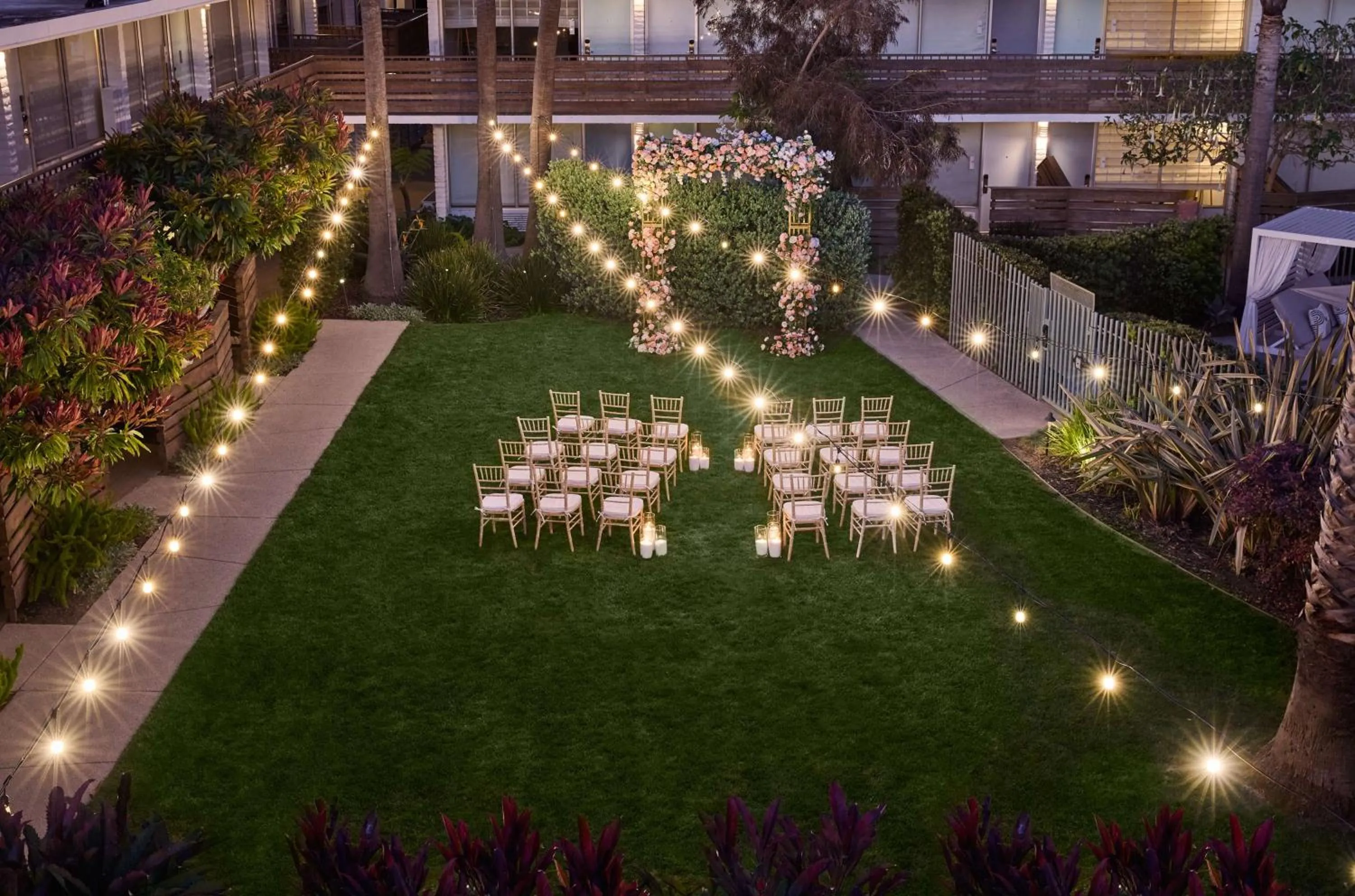 Inner courtyard view in The Leta Santa Barbara Goleta, Tapestry Collection by Hilton