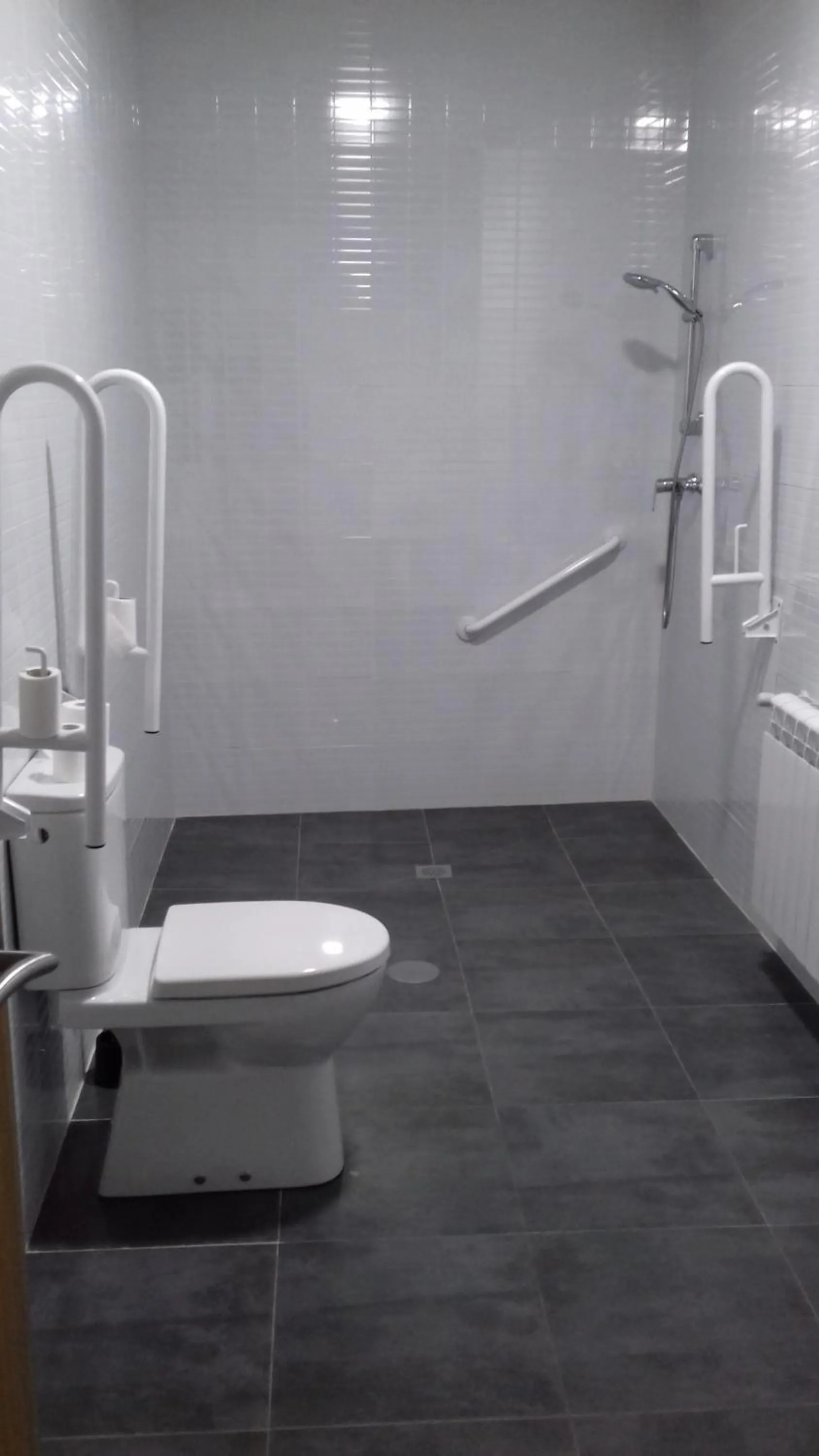 Bathroom in Albergue O Trisquel
