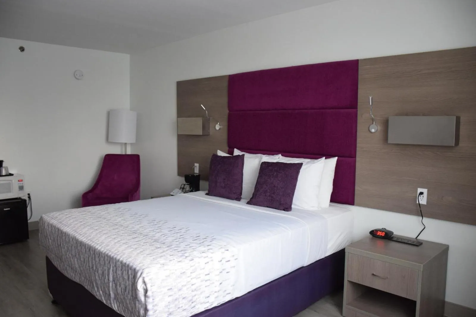 E Hotel Banquet & Conference Center