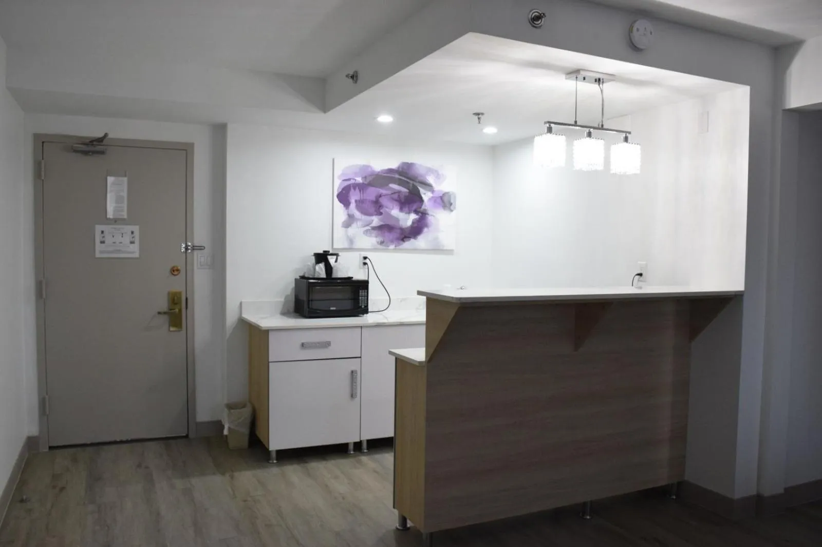 Kitchen or kitchenette, Kitchen/Kitchenette in E Hotel Banquet & Conference Center