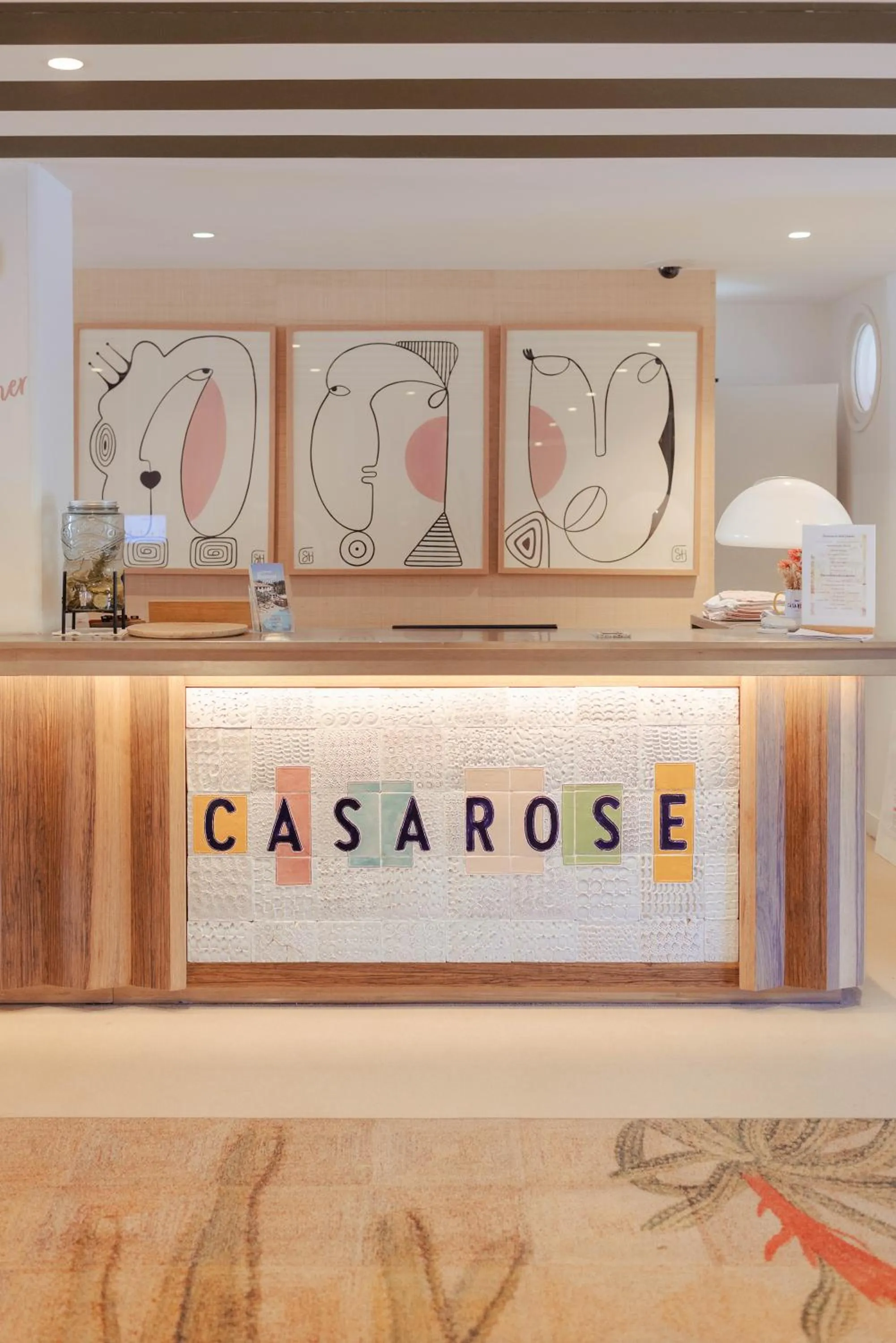 Lobby or reception in Hotel Casarose - Cannes Mandelieu