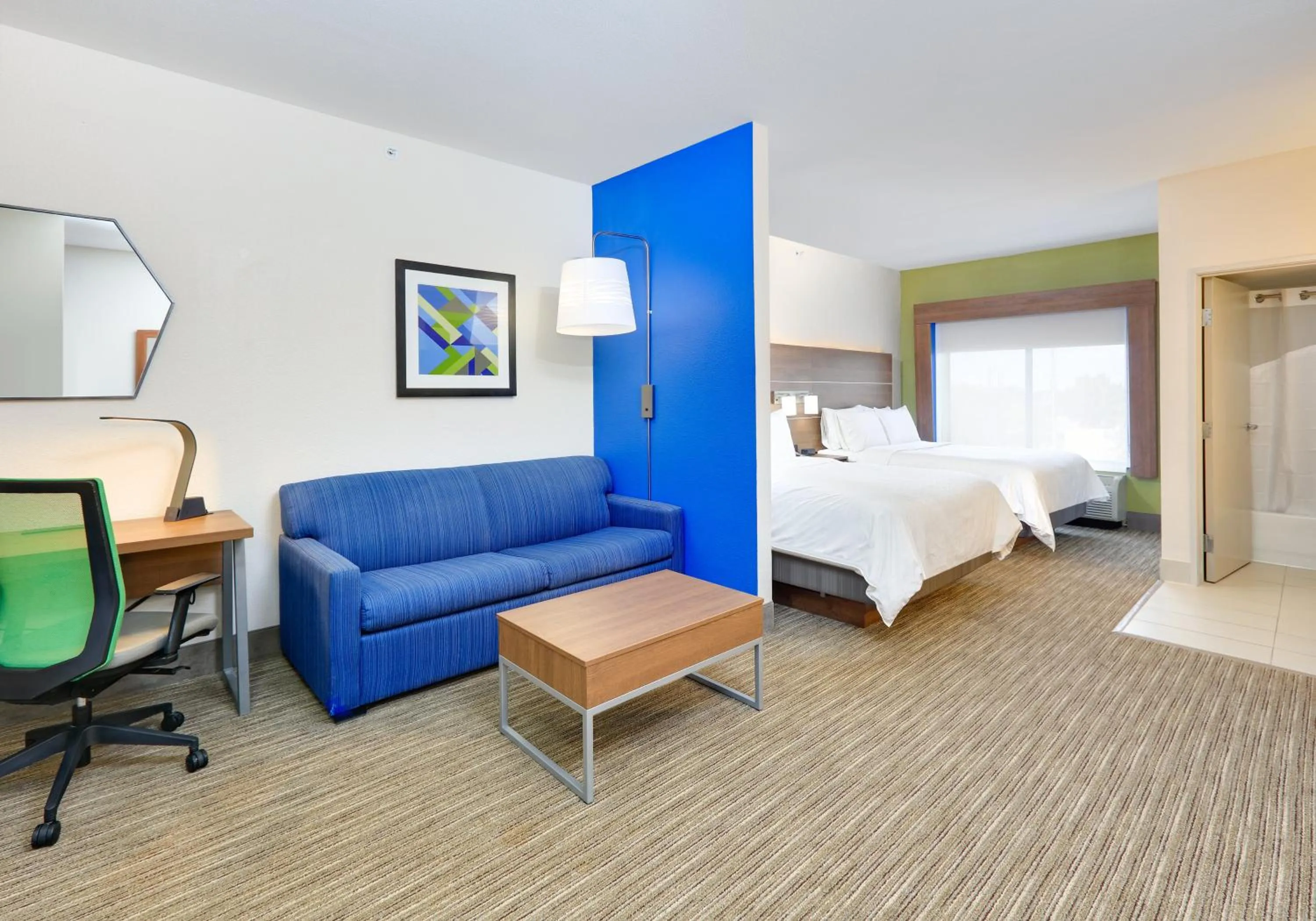Photo of the whole room, Bed in Holiday Inn Express & Suites - Austin - Round Rock by IHG
