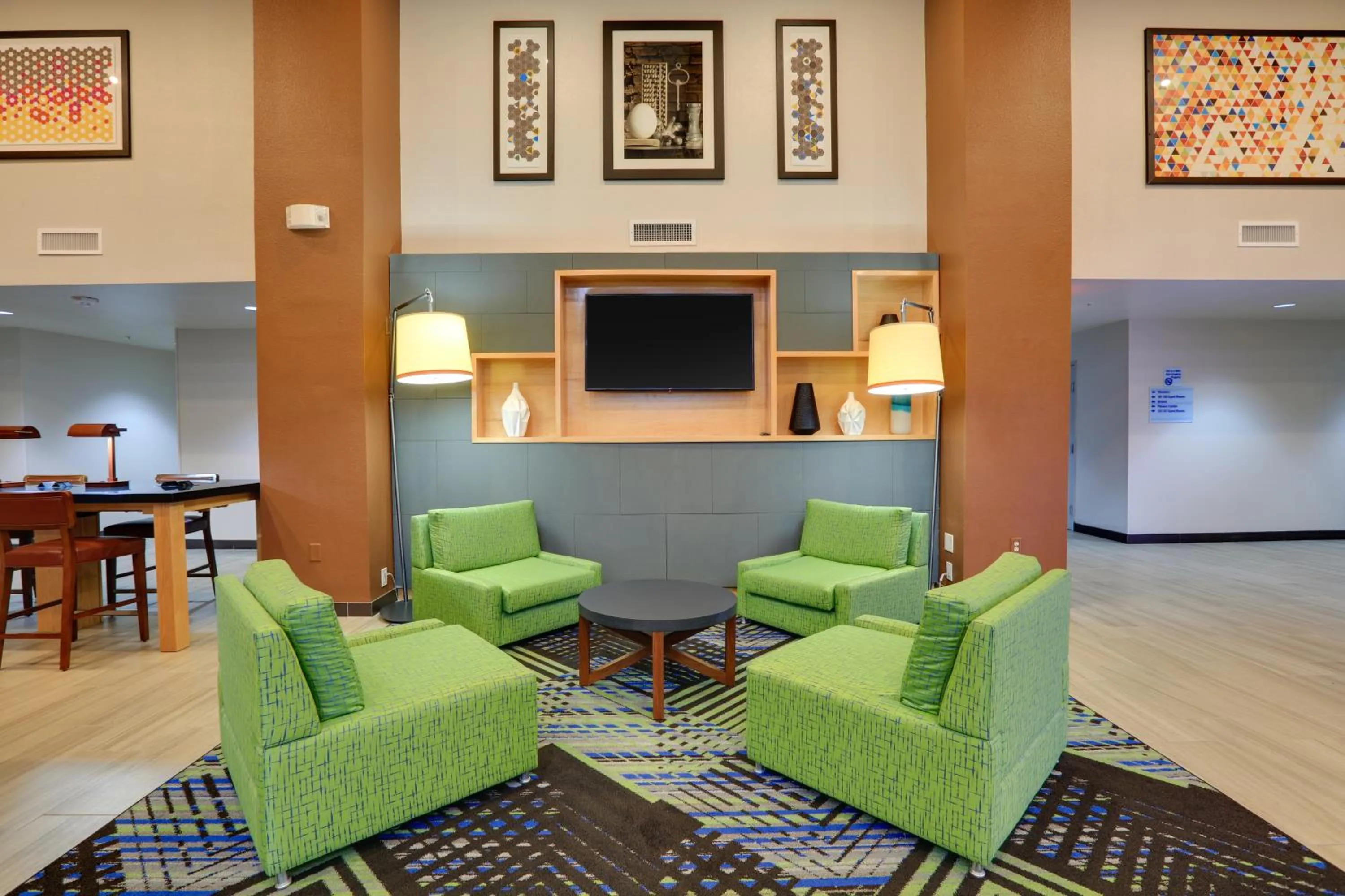 Lobby or reception in Holiday Inn Express & Suites - Austin - Round Rock by IHG