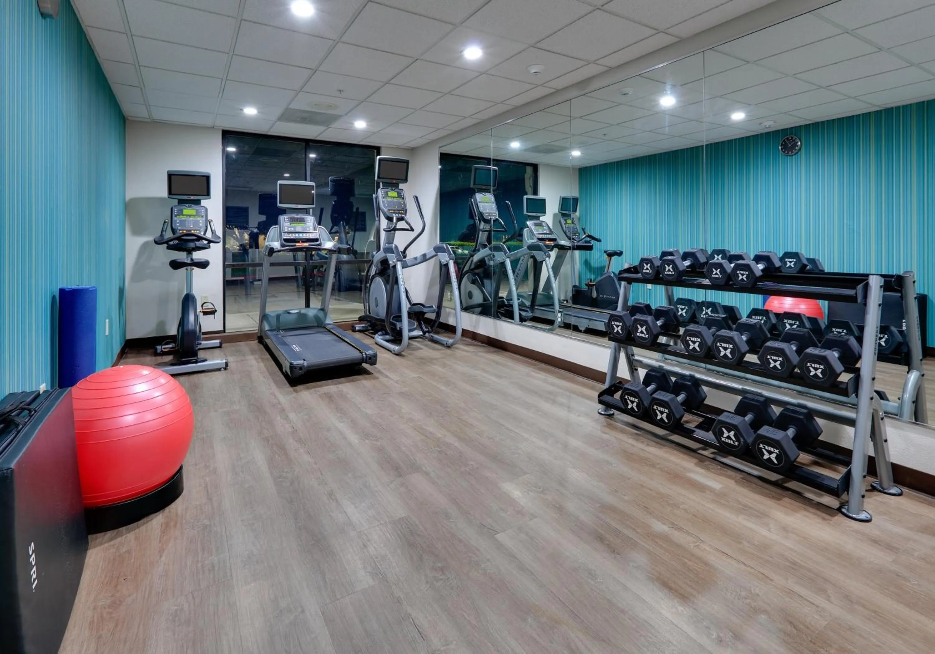 Fitness centre/facilities in Holiday Inn Express & Suites - Austin - Round Rock by IHG