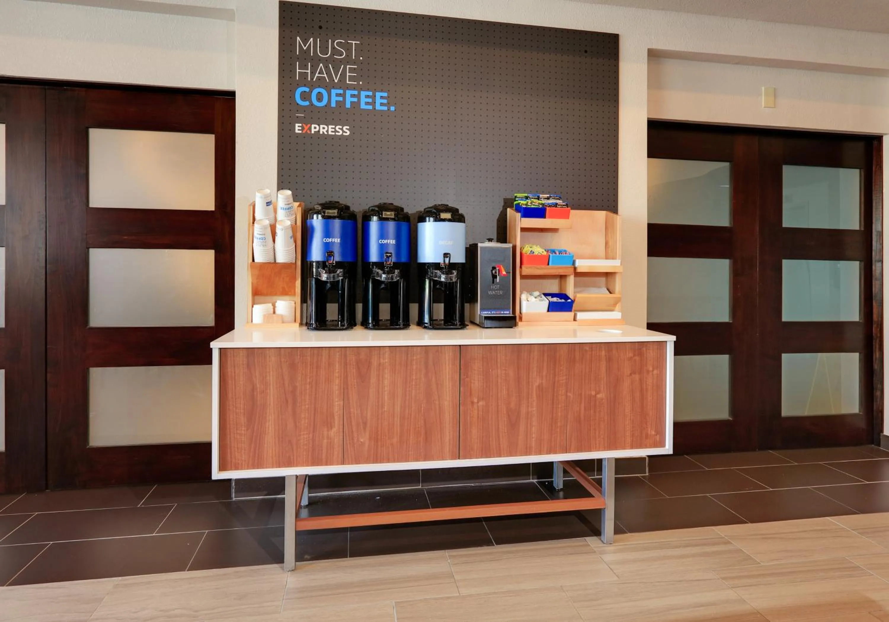 Breakfast in Holiday Inn Express & Suites - Austin - Round Rock by IHG