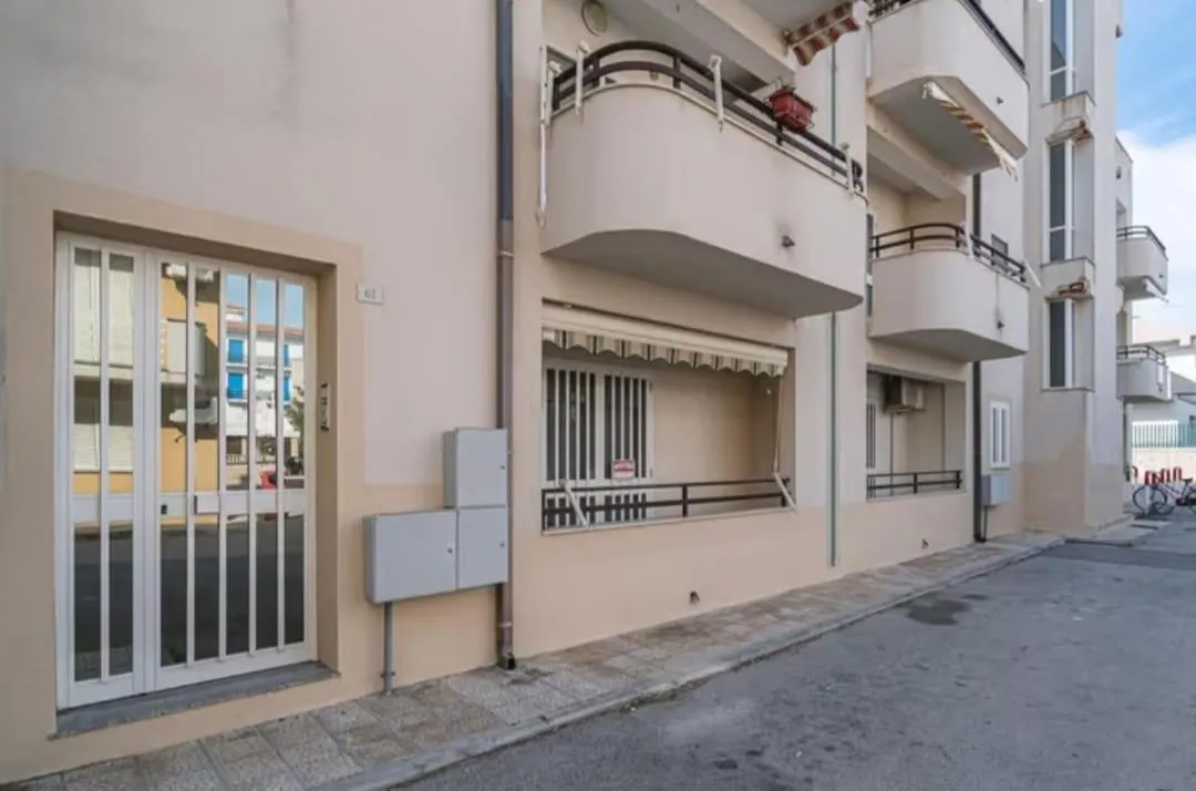 Property building in Casa Viale Lido