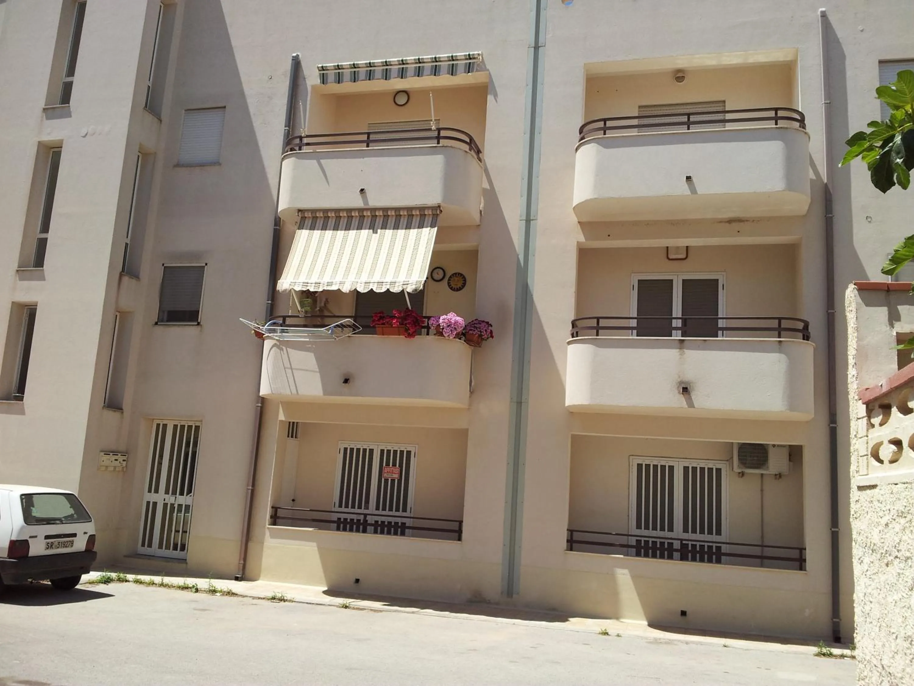 Property building in Casa Viale Lido