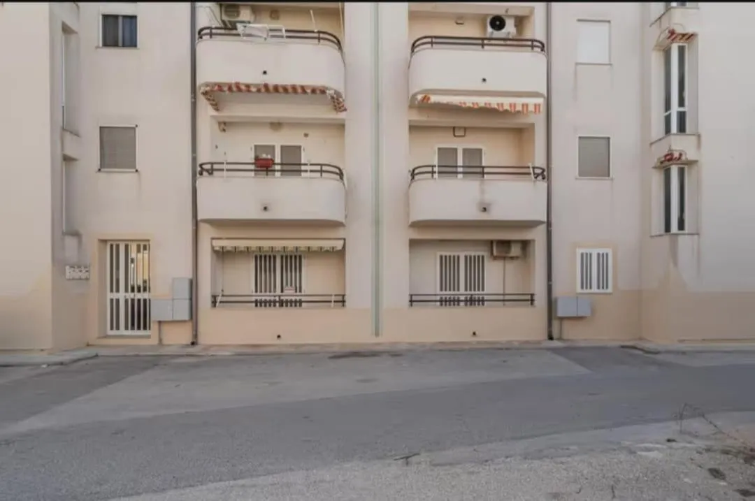 Property building in Casa Viale Lido