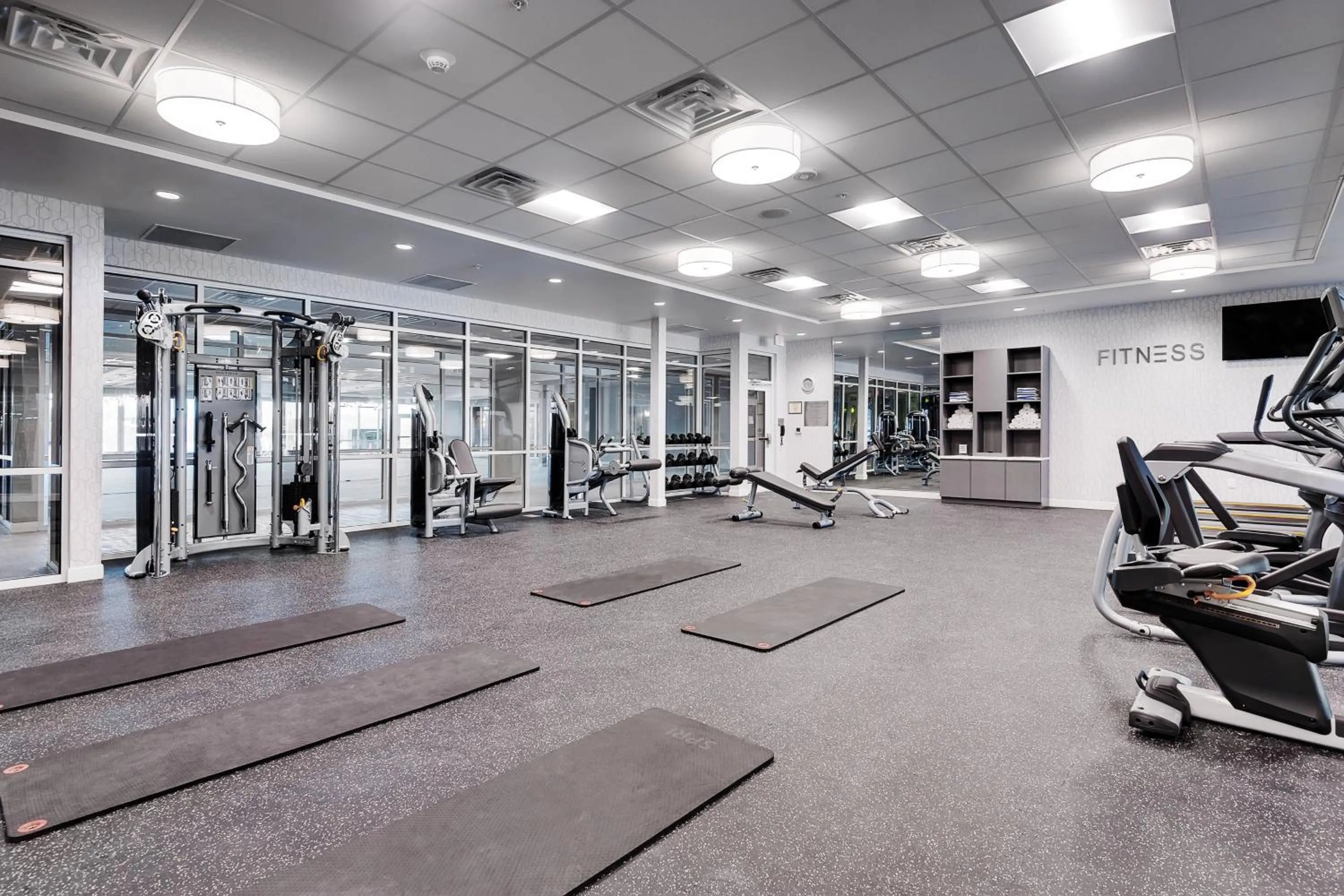 Fitness centre/facilities in TownePlace Suites by Marriott Chicago Schaumburg