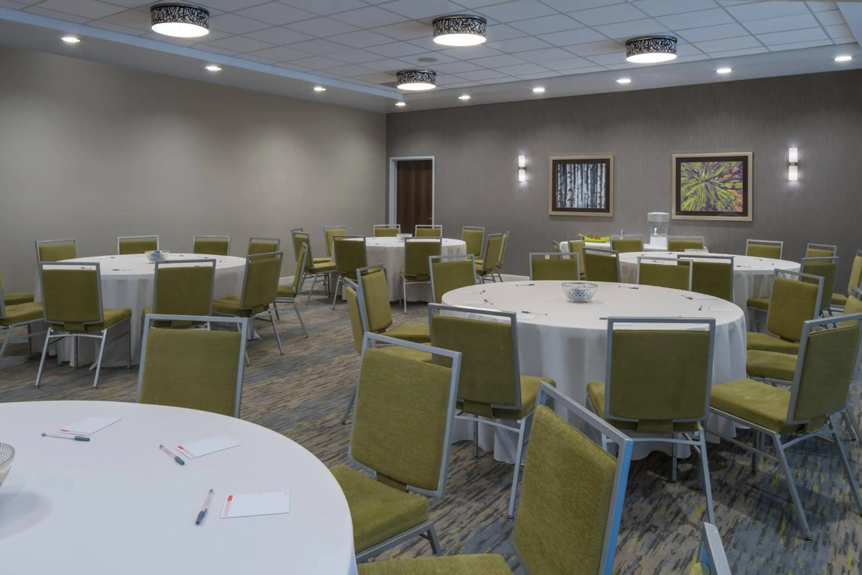Meeting/conference room in TownePlace Suites by Marriott Chicago Schaumburg