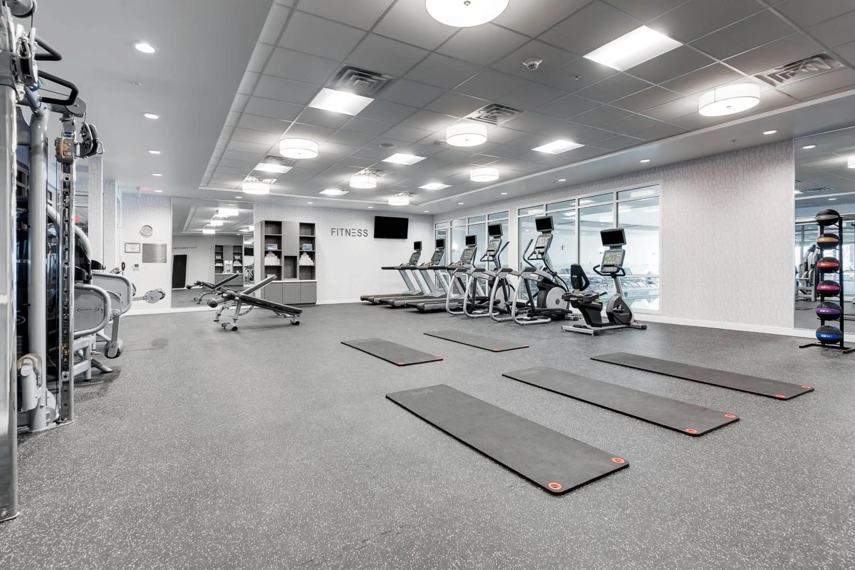 Fitness centre/facilities in TownePlace Suites by Marriott Chicago Schaumburg