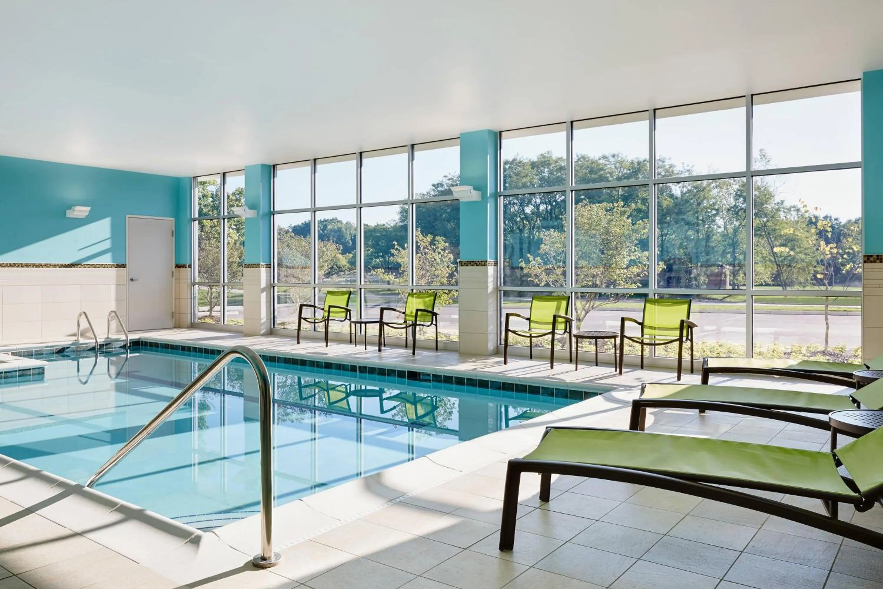Swimming pool in SpringHill Suites by Marriott Cleveland Independence