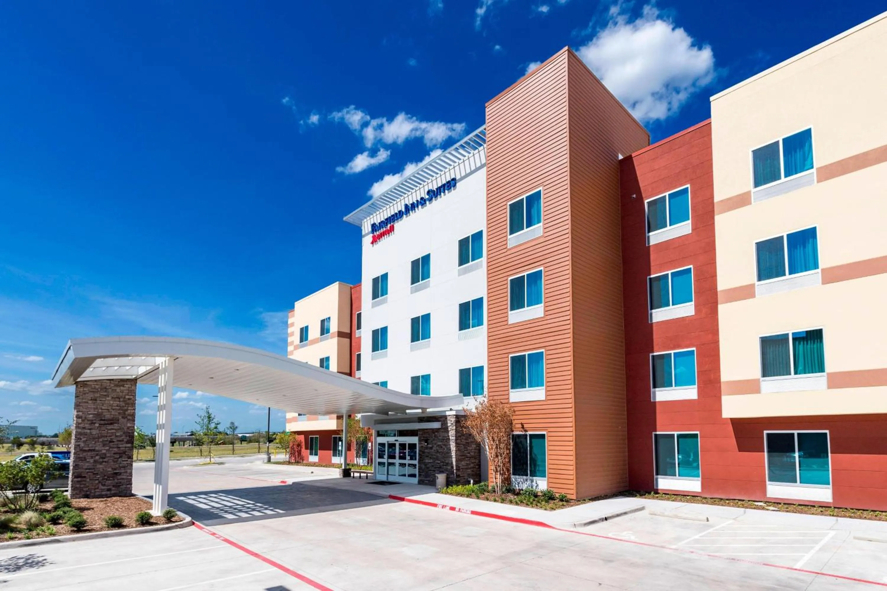 Property building in Fairfield Inn & Suites by Marriott Dallas Waxahachie