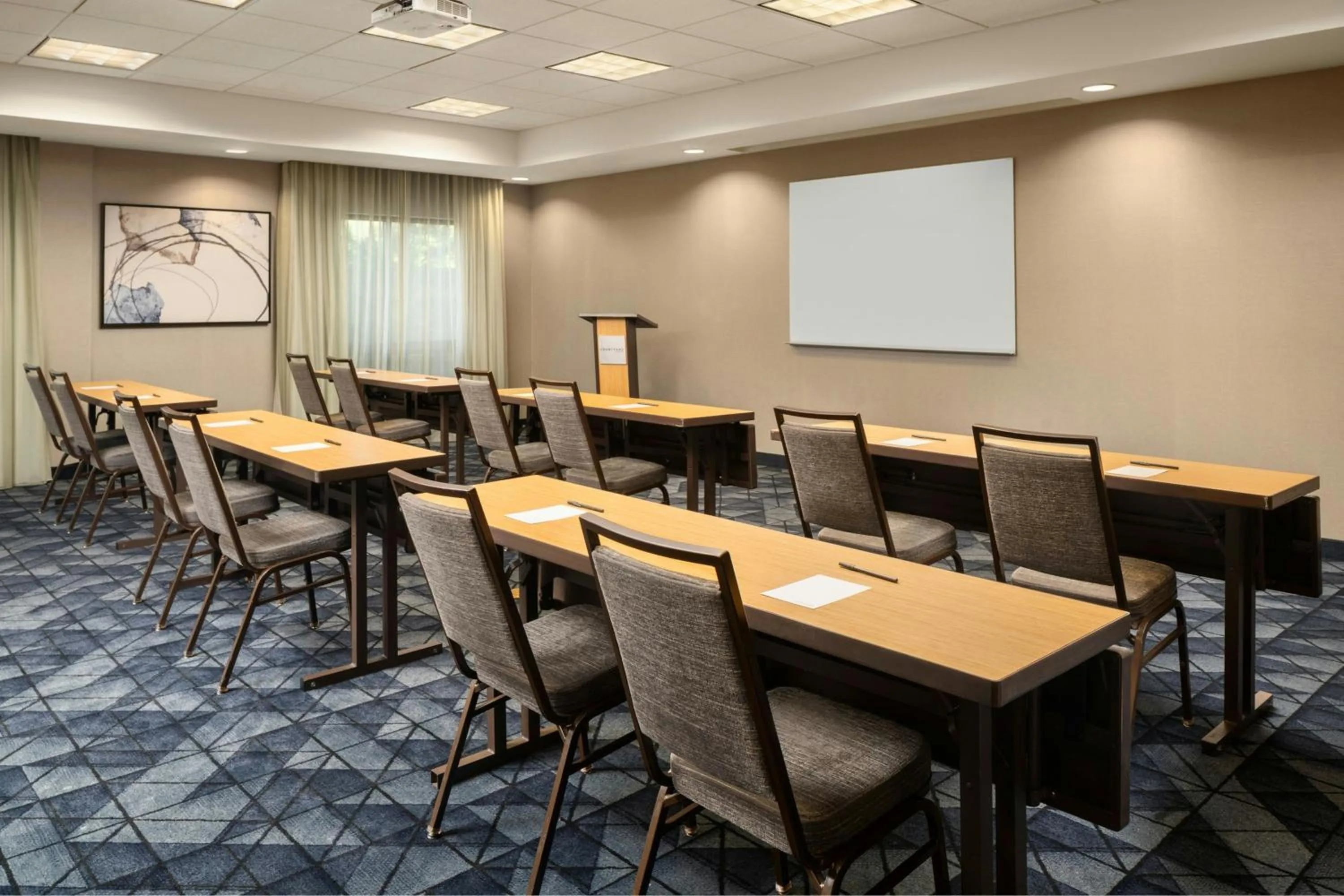 Meeting/conference room in Courtyard by Marriott Denver North/Westminster