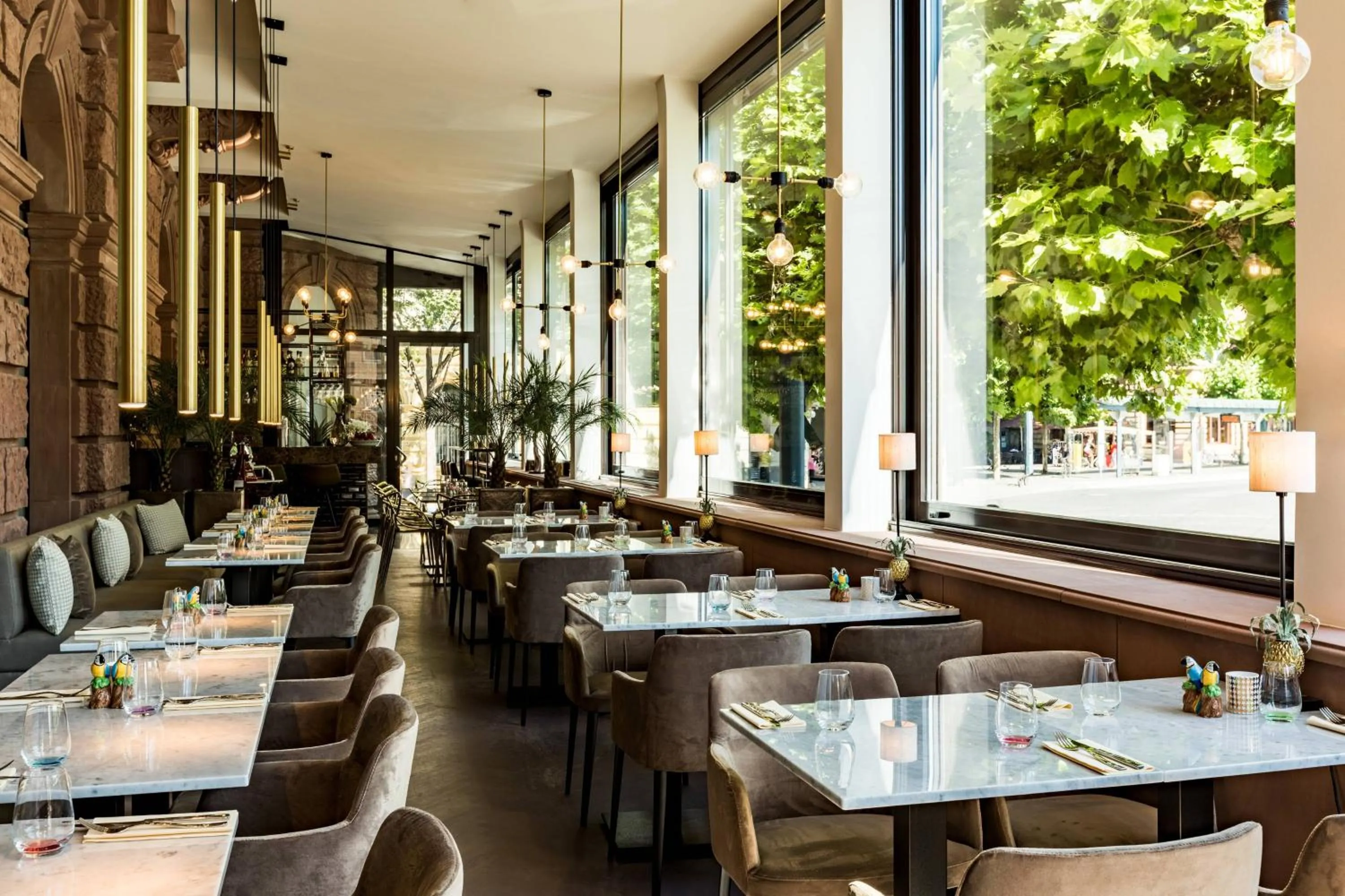 Restaurant/places to eat in AC Hotel by Marriott Mainz