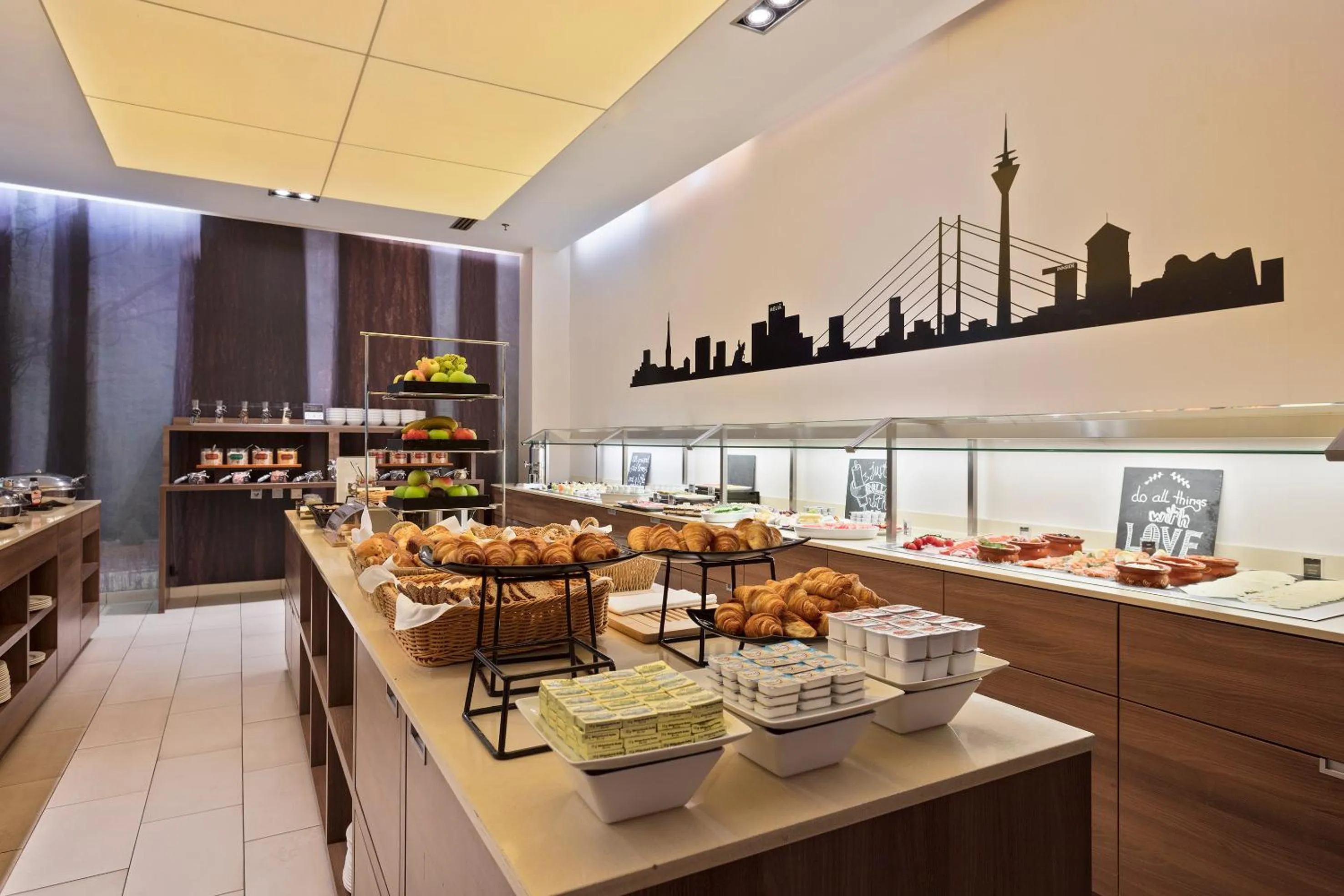 Continental breakfast in Meliá Düsseldorf