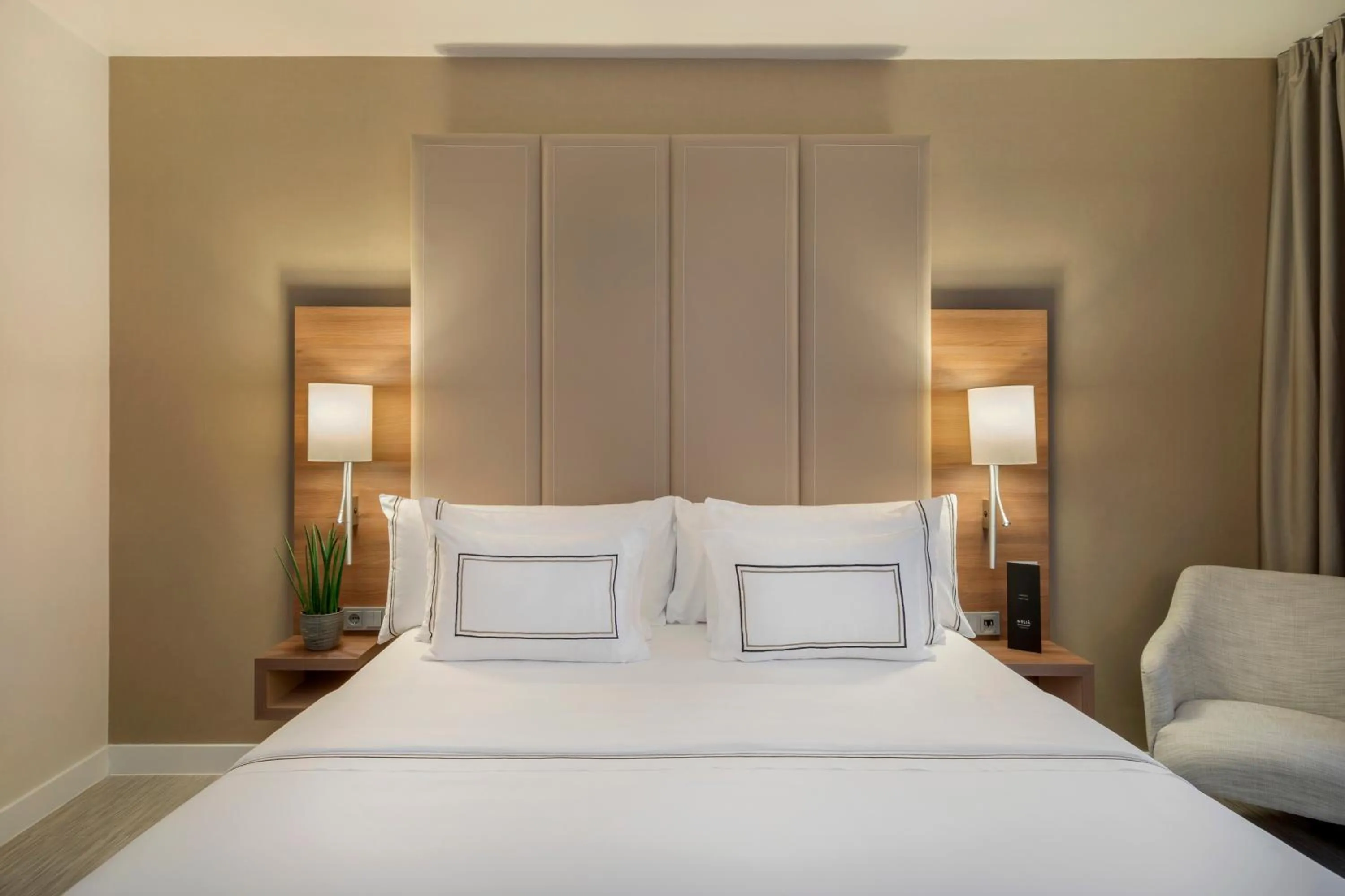 Bed in Meliá Düsseldorf