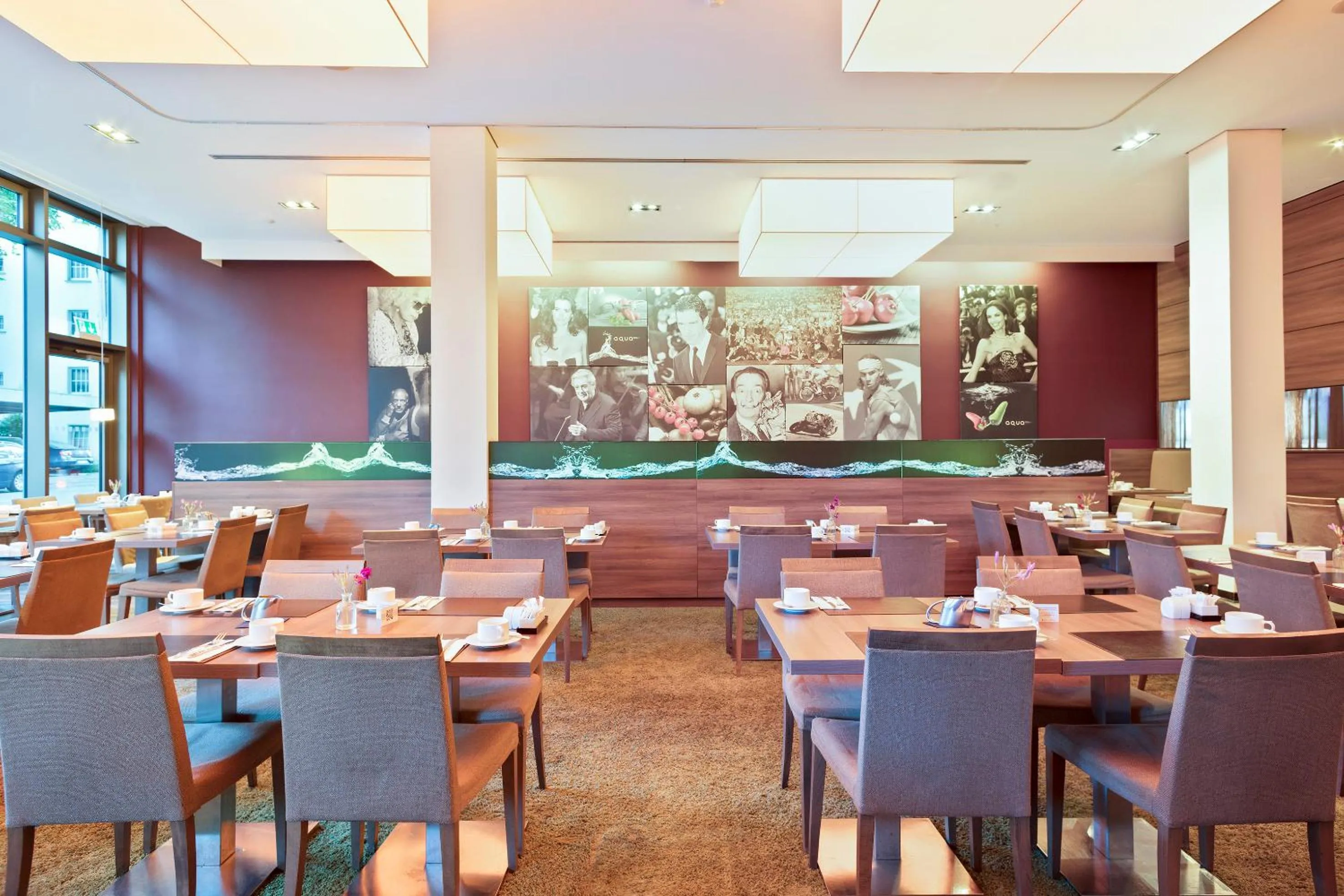 Restaurant/places to eat in Meliá Düsseldorf