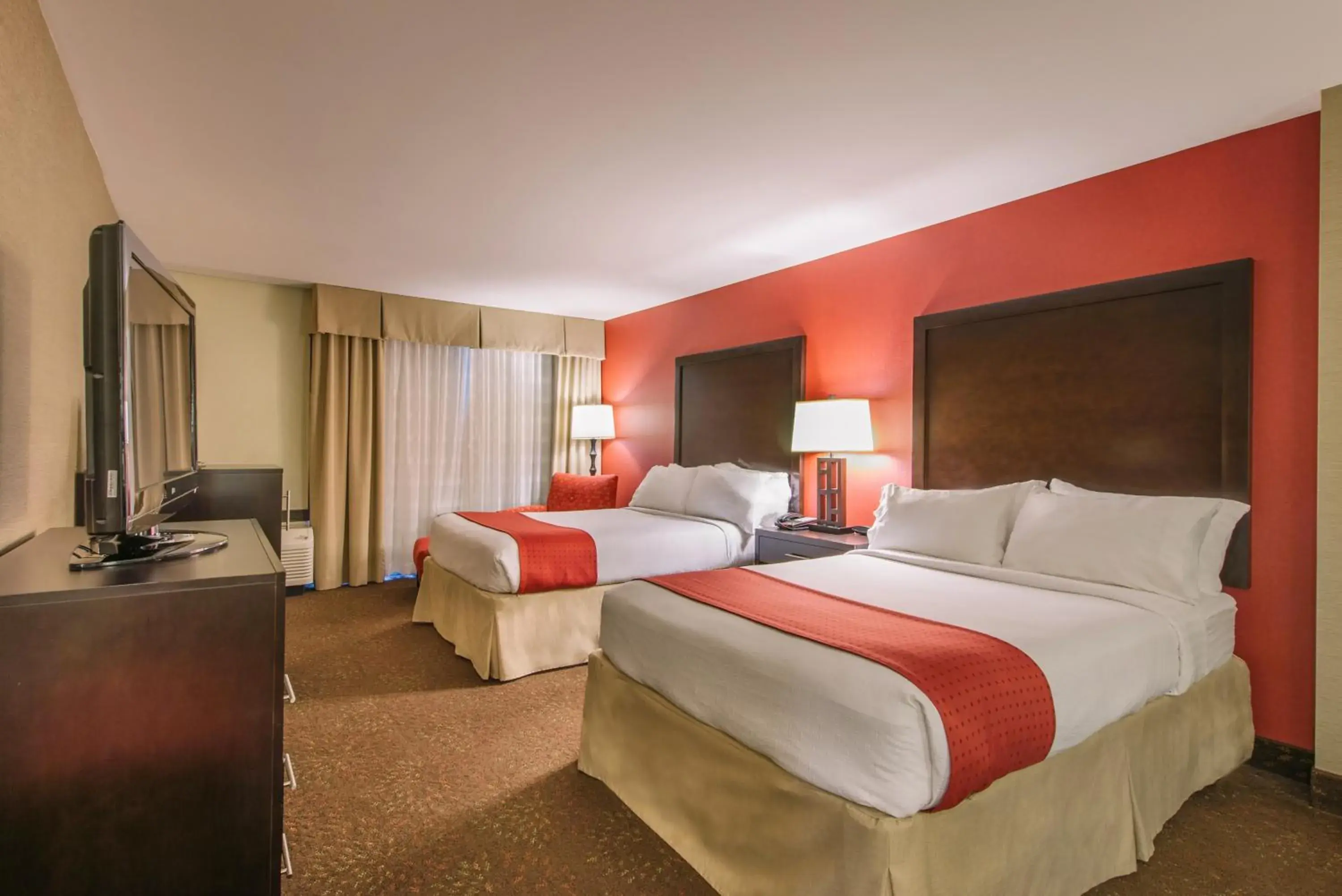 Double Room with Two Double Beds in Hotel MTK Mount Kisco Double Room with Two Double Beds in Hotel MTK Mount Kisco