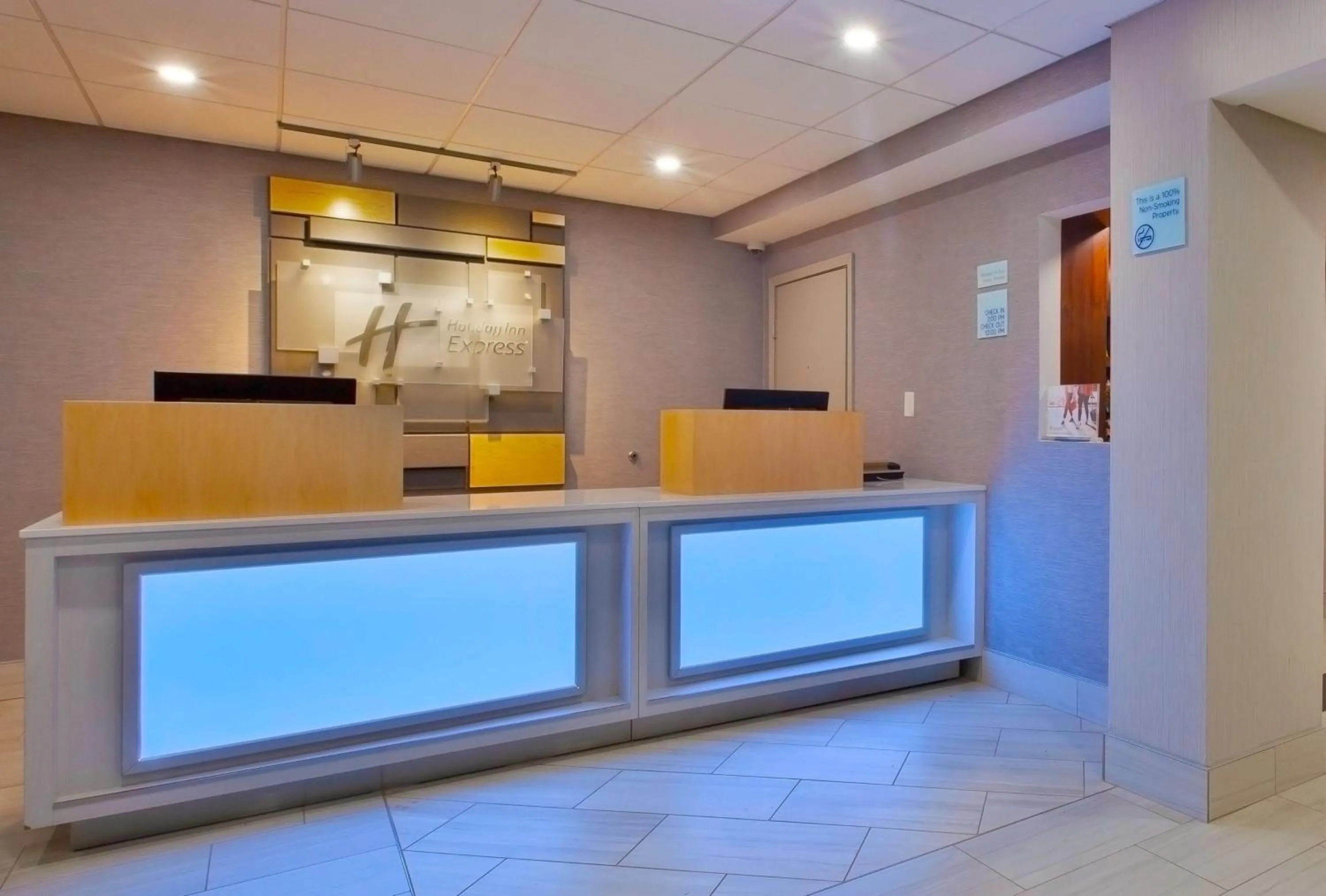 Property building in Holiday Inn Express Fairfax-Arlington Boulevard by IHG