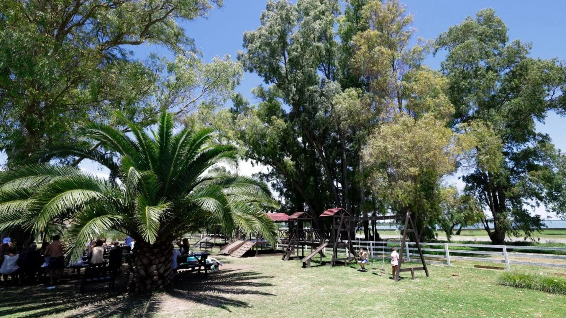 Day in Howard Johnson Chascomus